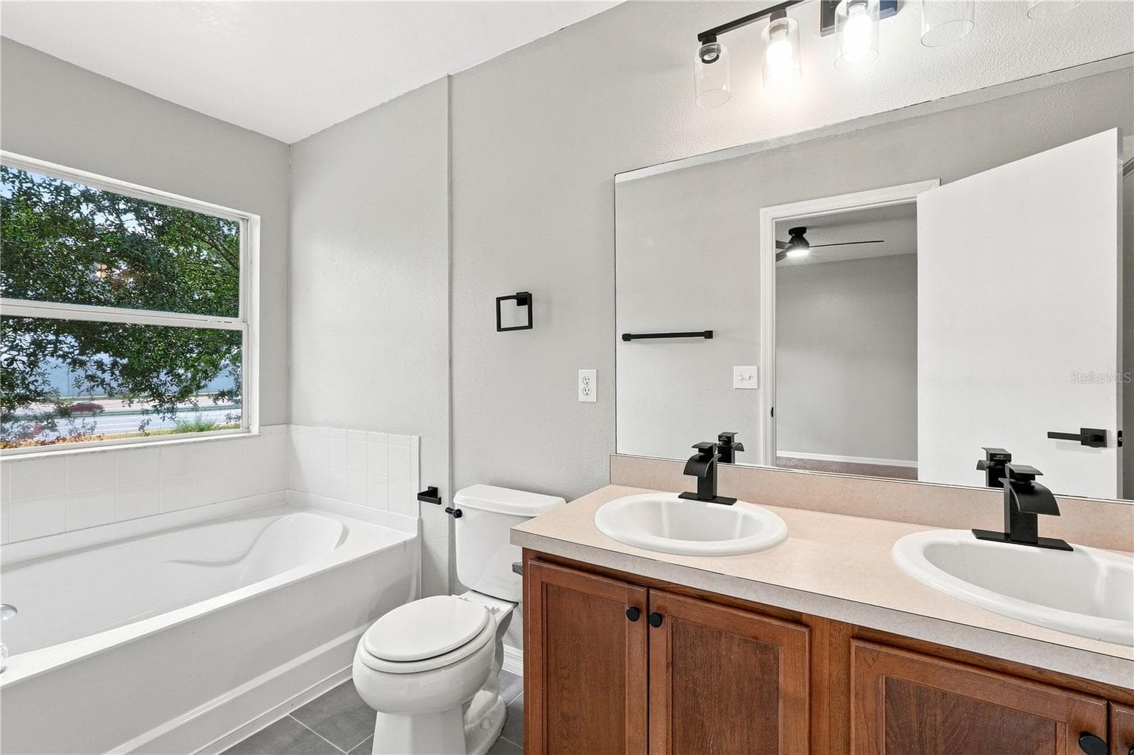 Townhouse at 2591 AVENTURINE ST, KISSIMMEE, photo 21 of 35