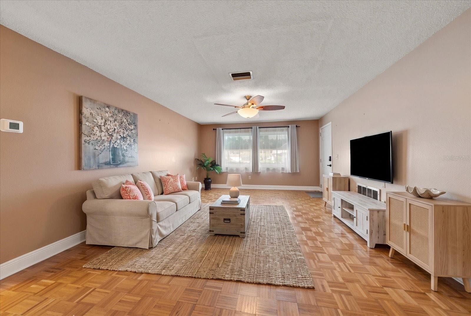 Living Room - 403 MINDY DR #403, LARGO