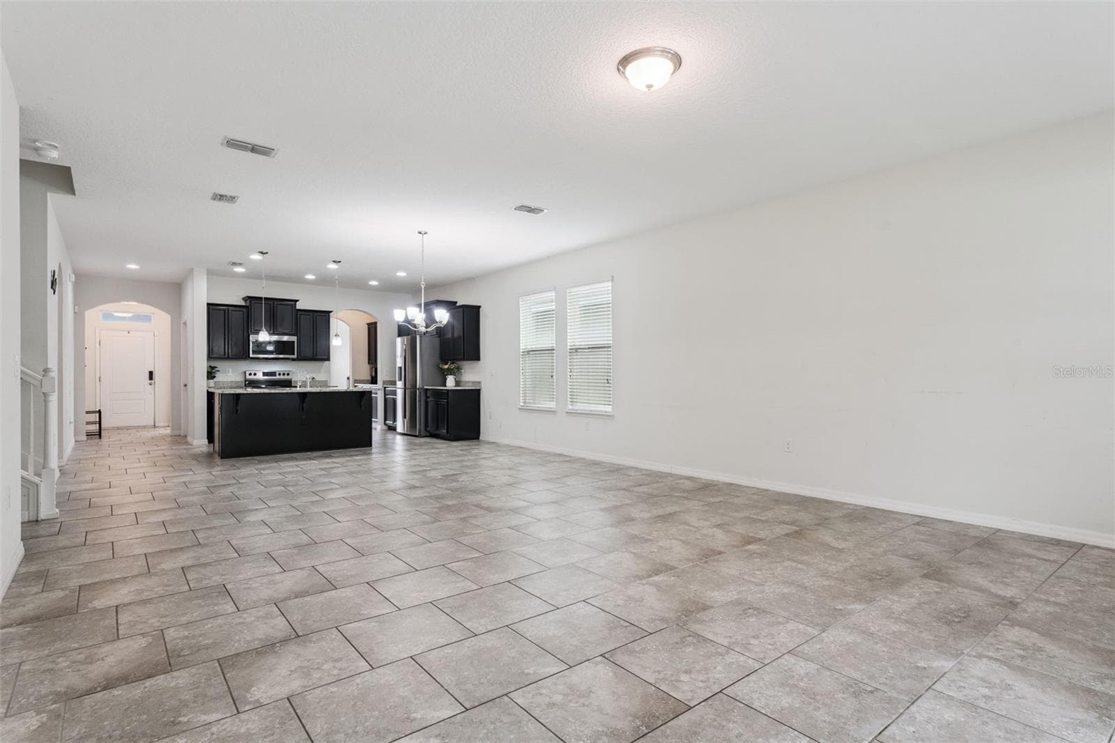 Single Family Residence at 1613 LEATHERBACK LN, ST CLOUD, photo 8 of 36