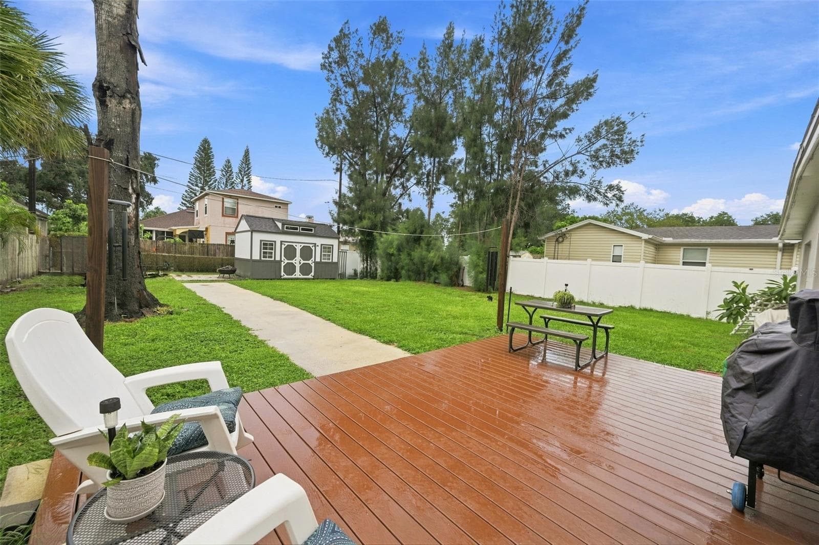 spacious back yard - 1773 EZELLE AVE, LARGO