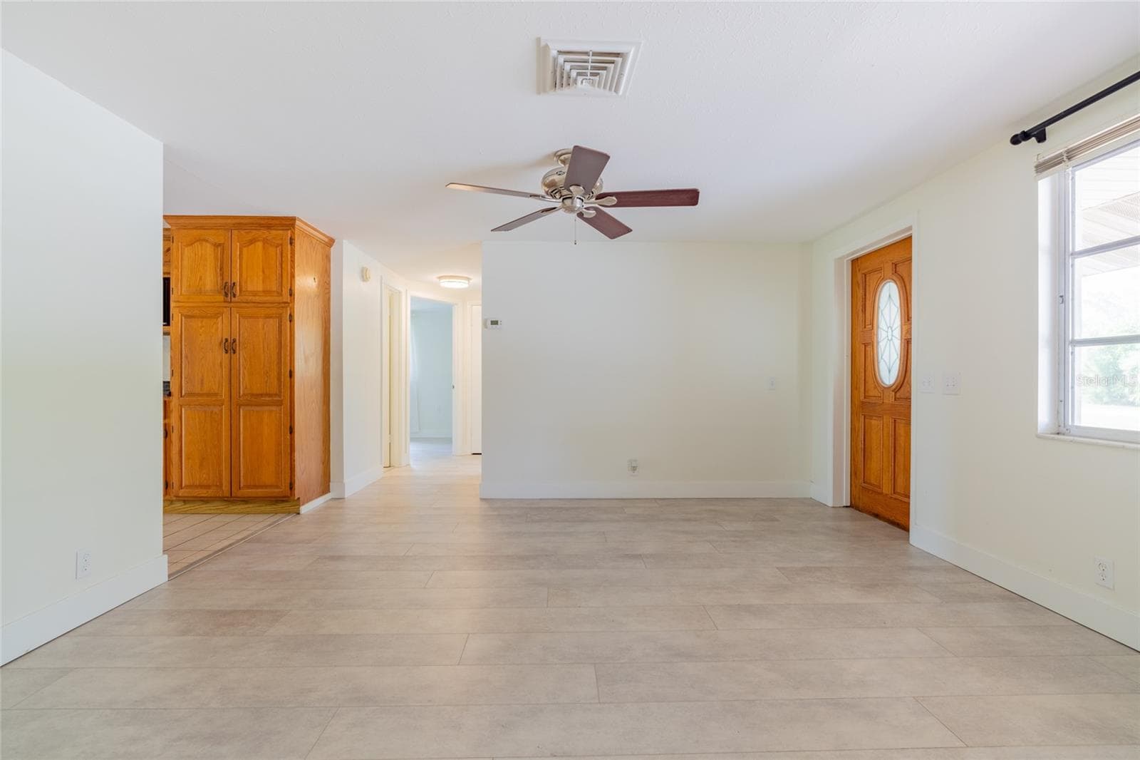 Single Family Residence at 605 BARNES PKWY, NOKOMIS, photo 12 of 50