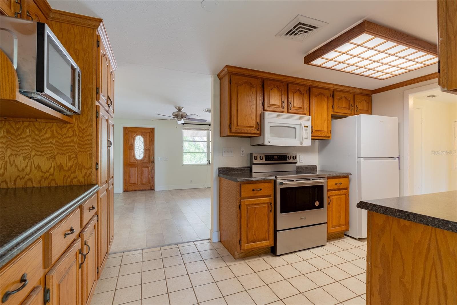 Single Family Residence at 605 BARNES PKWY, NOKOMIS, photo 17 of 50