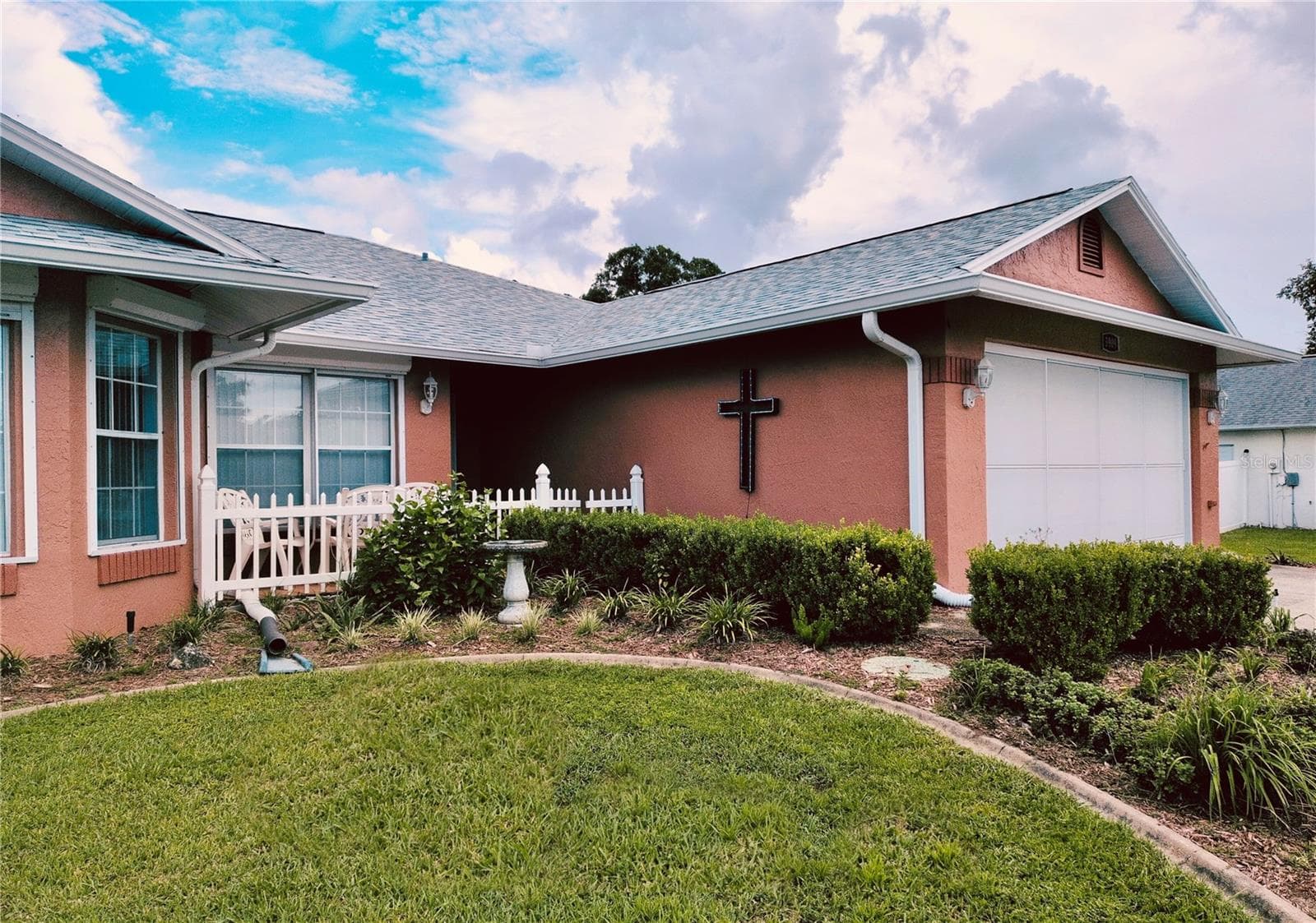 Single Family Residence at 3909 N PASSION FLOWER WAY, BEVERLY HILLS, photo 2 of 63