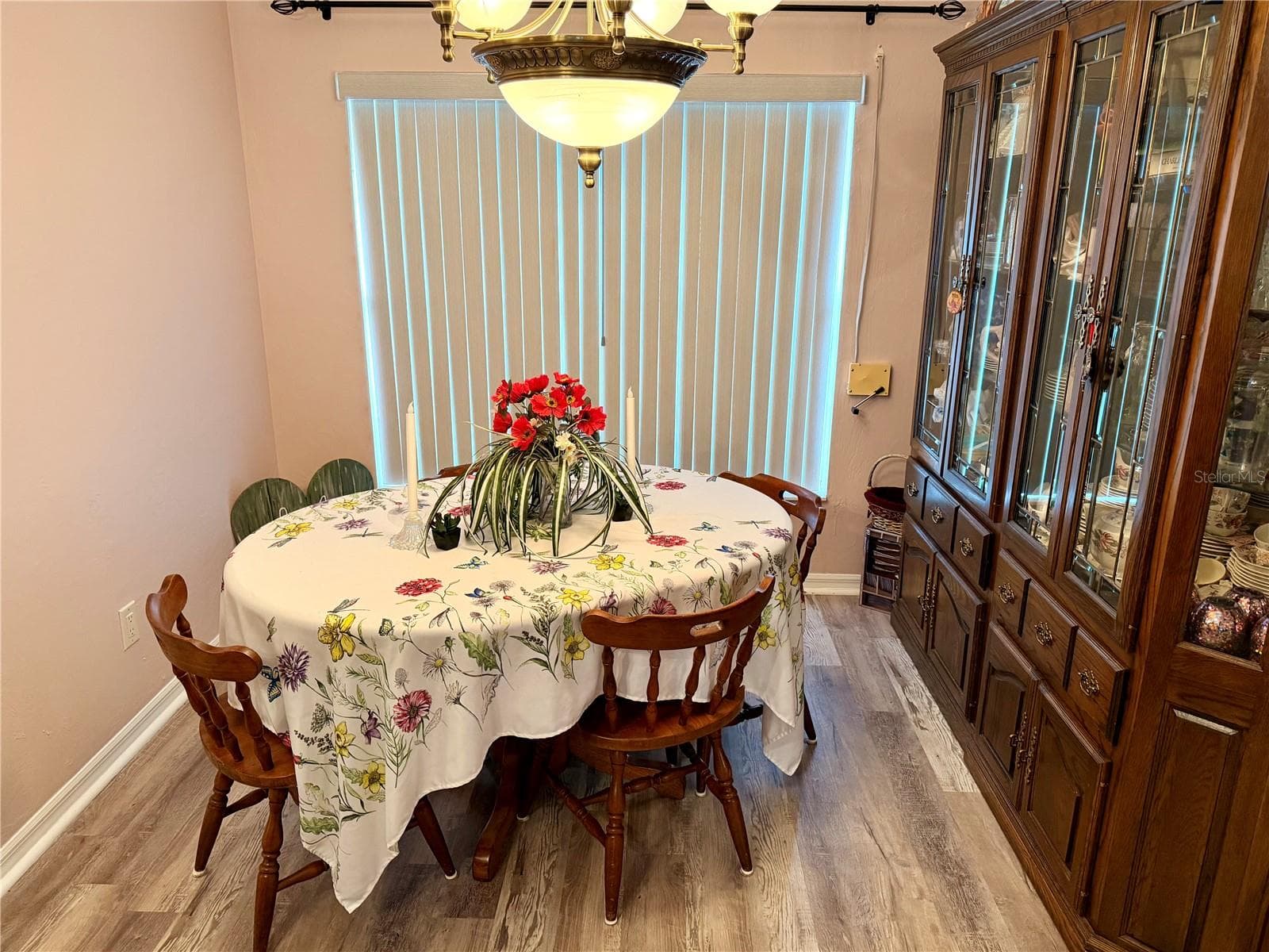 Single Family Residence at 3909 N PASSION FLOWER WAY, BEVERLY HILLS, photo 5 of 63