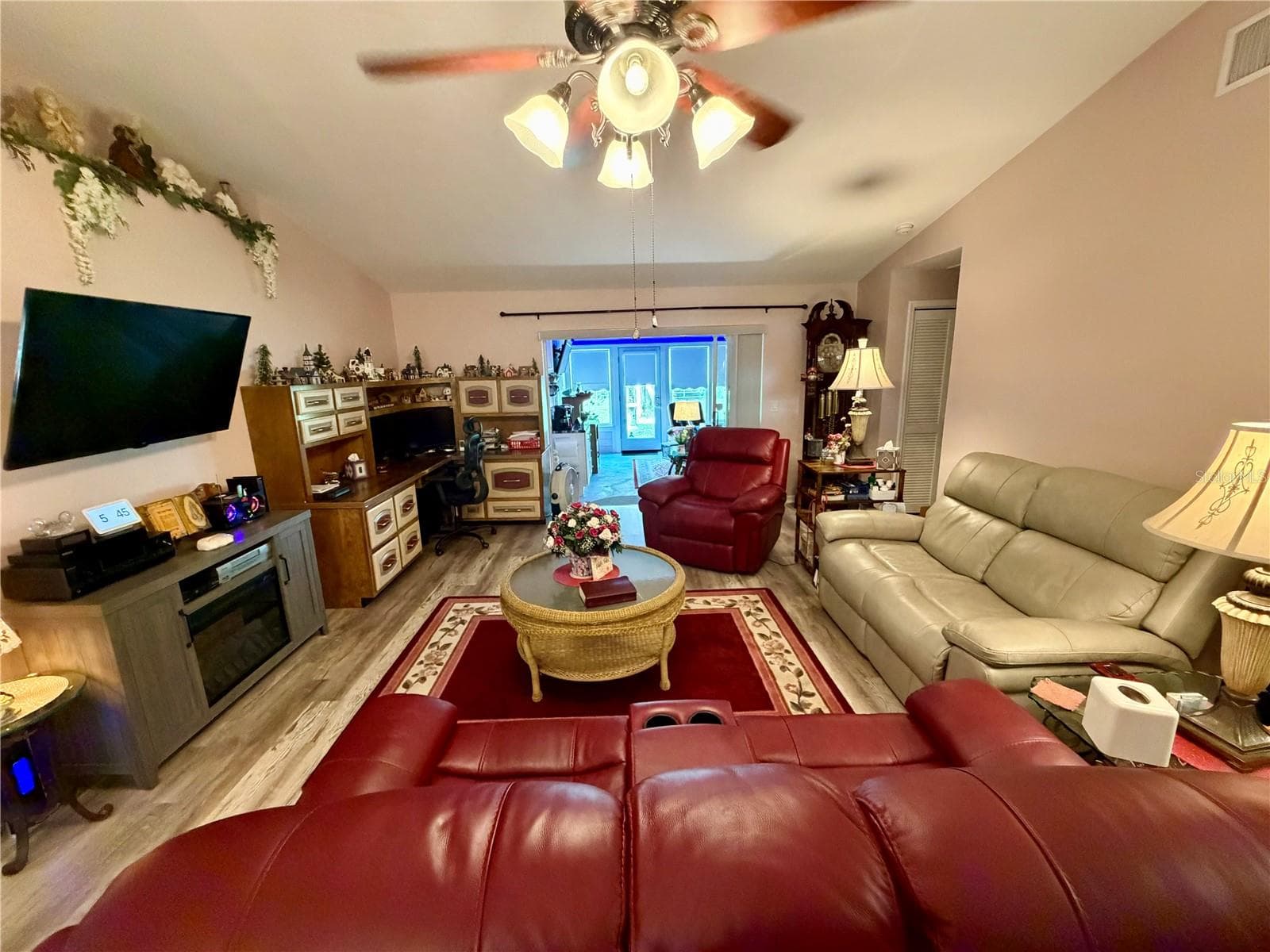 Single Family Residence at 3909 N PASSION FLOWER WAY, BEVERLY HILLS, photo 18 of 63