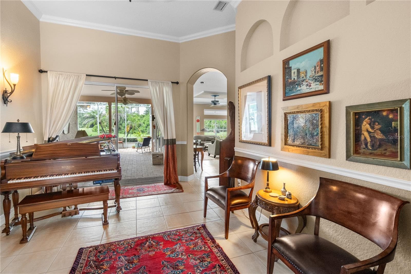 Large formal entry way leading to great room or could be set up as living room - 82 LAGARE ST, PALM COAST