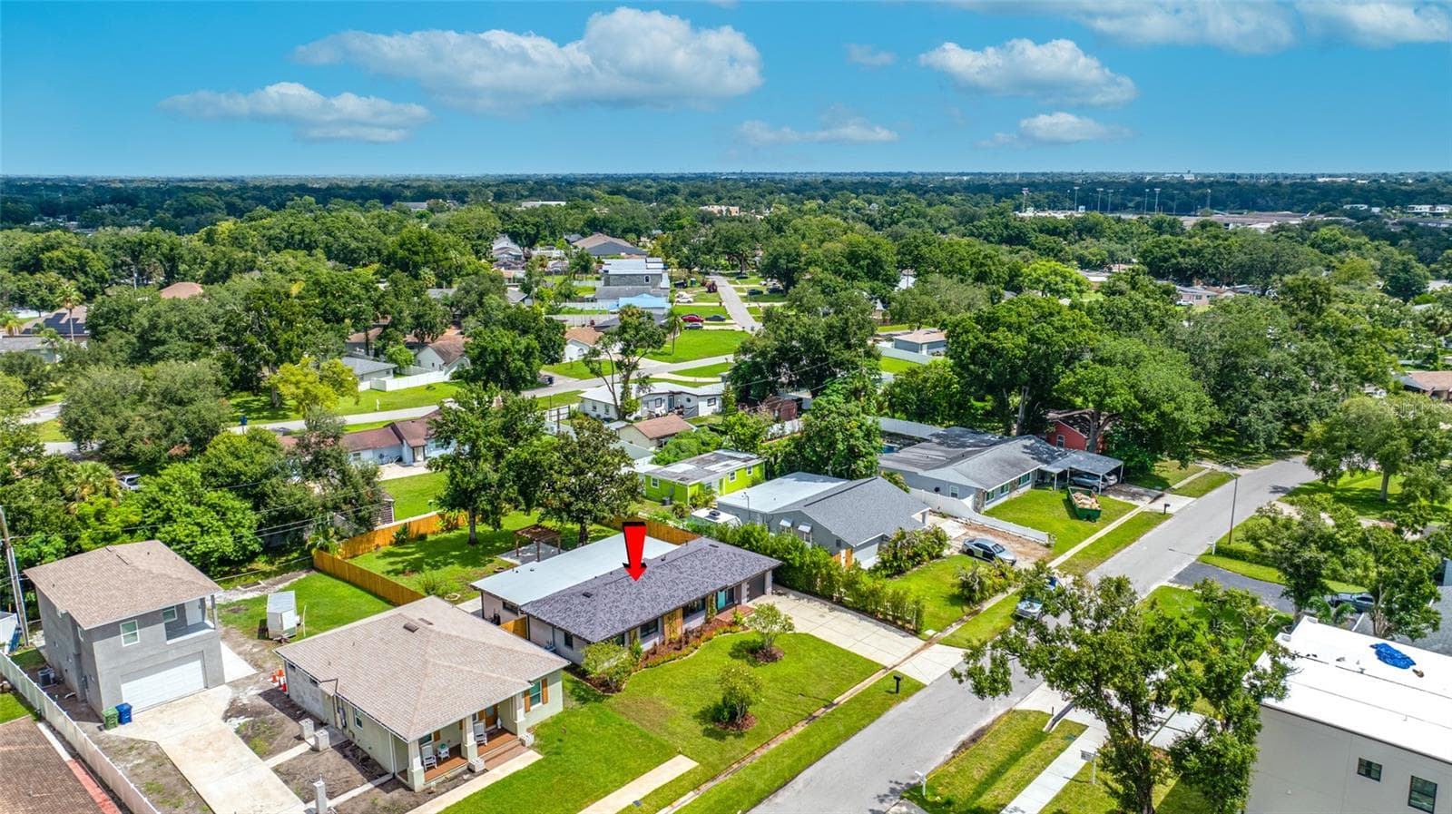 Single Family Residence at 2121 W FARWELL DR, TAMPA, photo 4 of 36