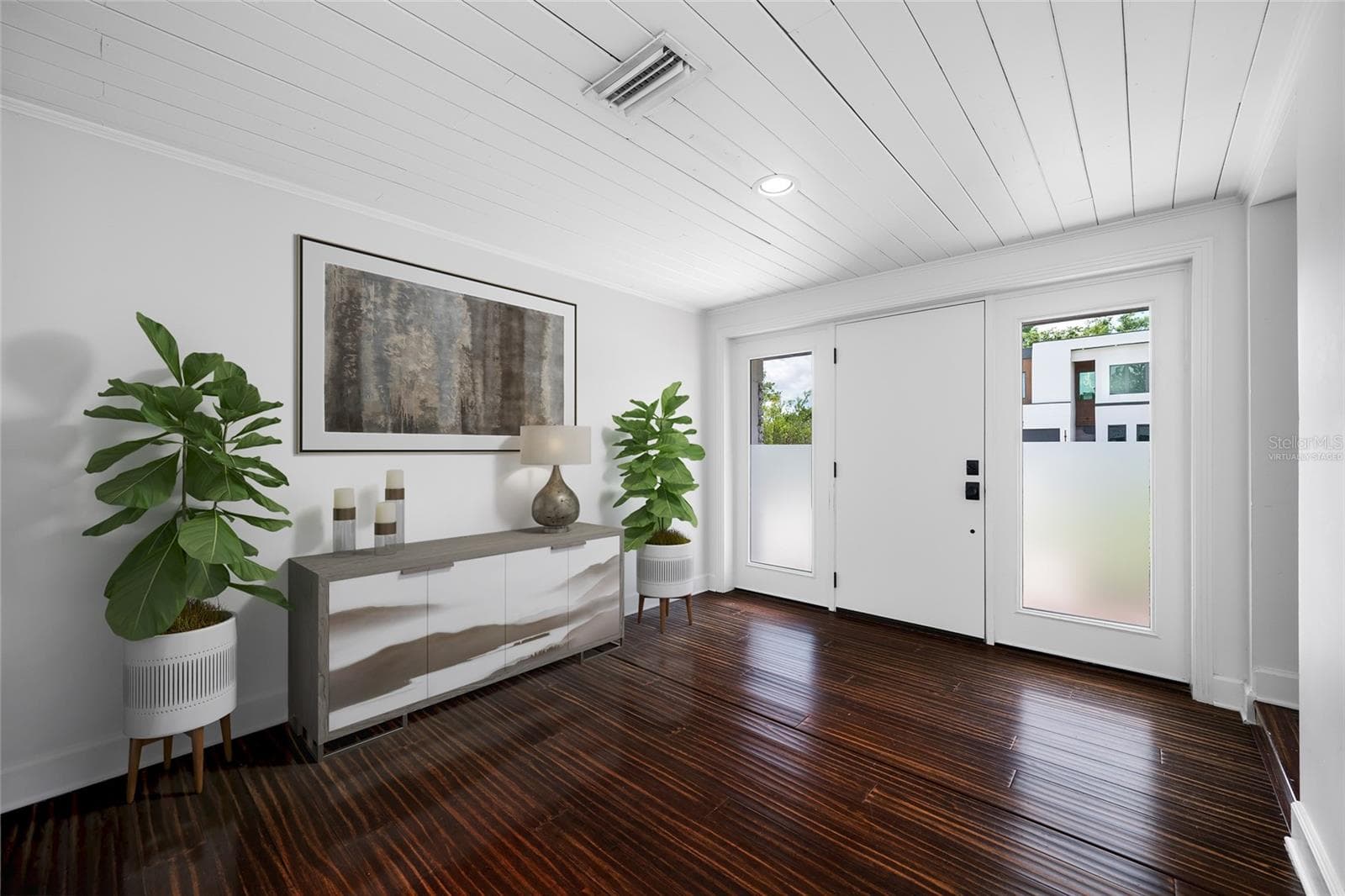 Foyer-virtually staged - 2121 W FARWELL DR, TAMPA