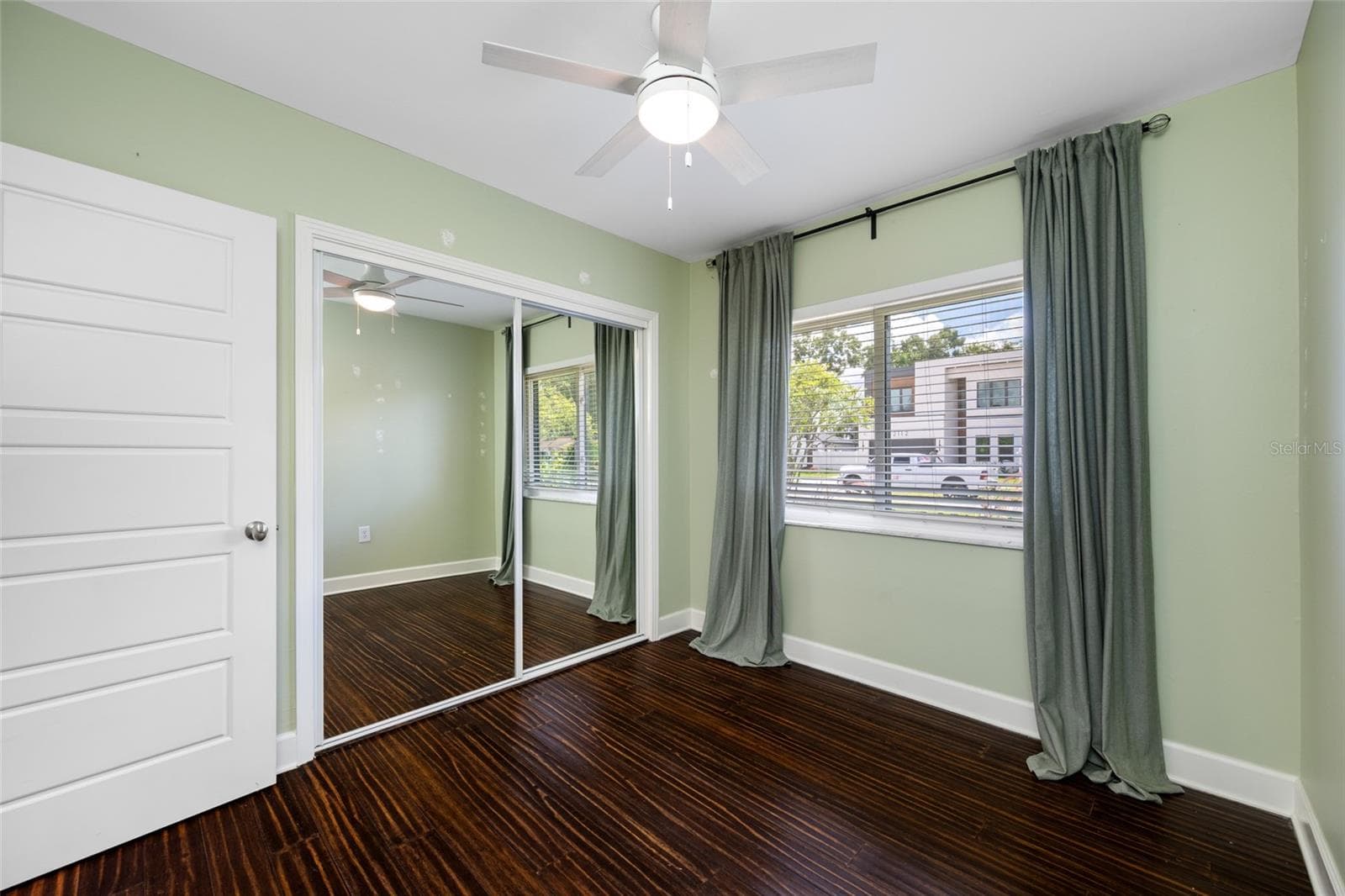 Single Family Residence at 2121 W FARWELL DR, TAMPA, photo 21 of 36
