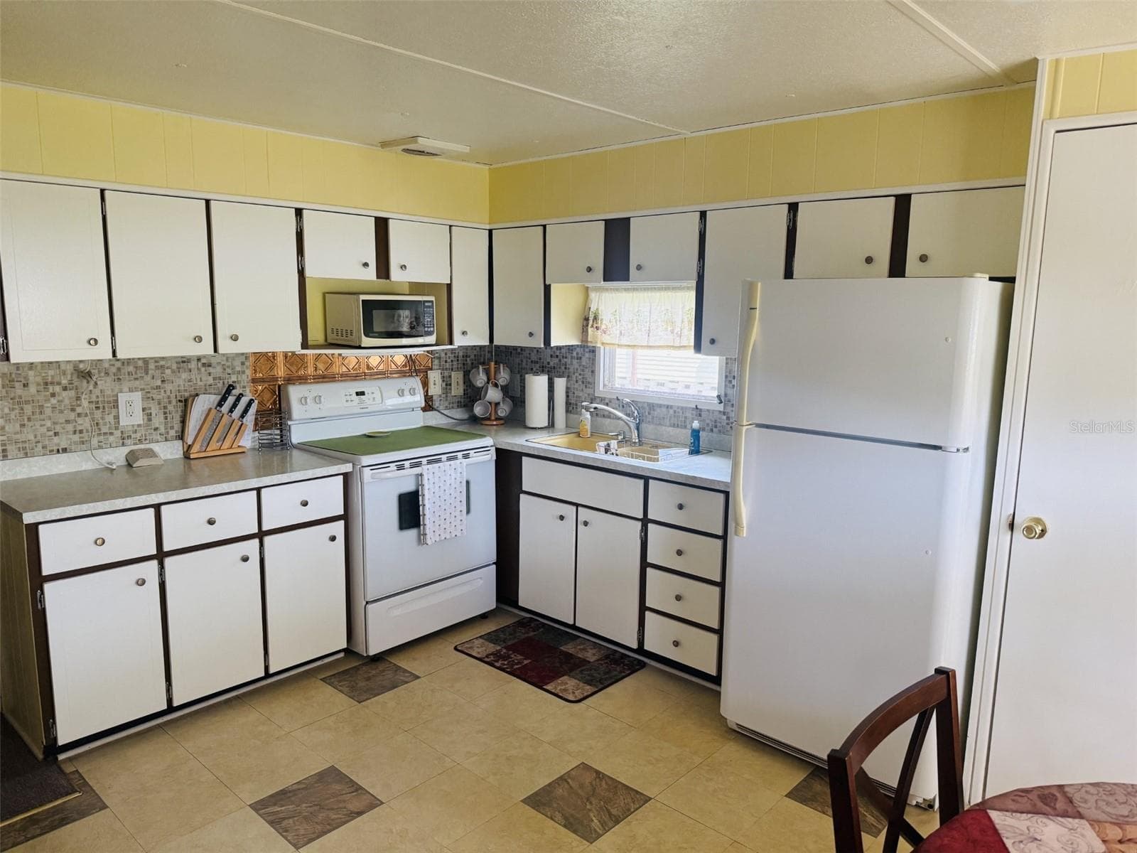 Mobile Home at 7547 HIGHPOINT BLVD, BROOKSVILLE, photo 6 of 15