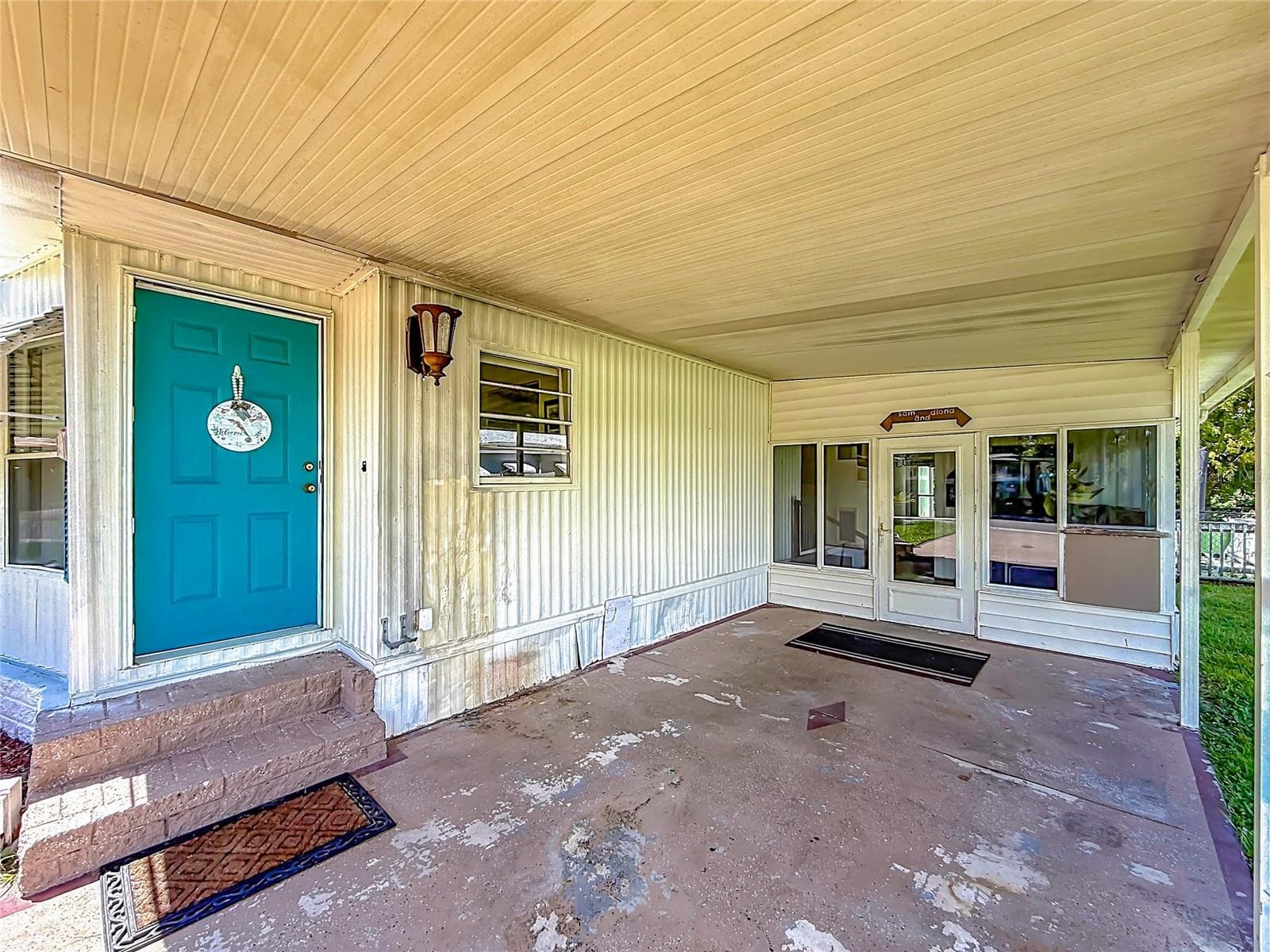 Entrance to Living Room - 1157 CAPELLA DR, TAVARES