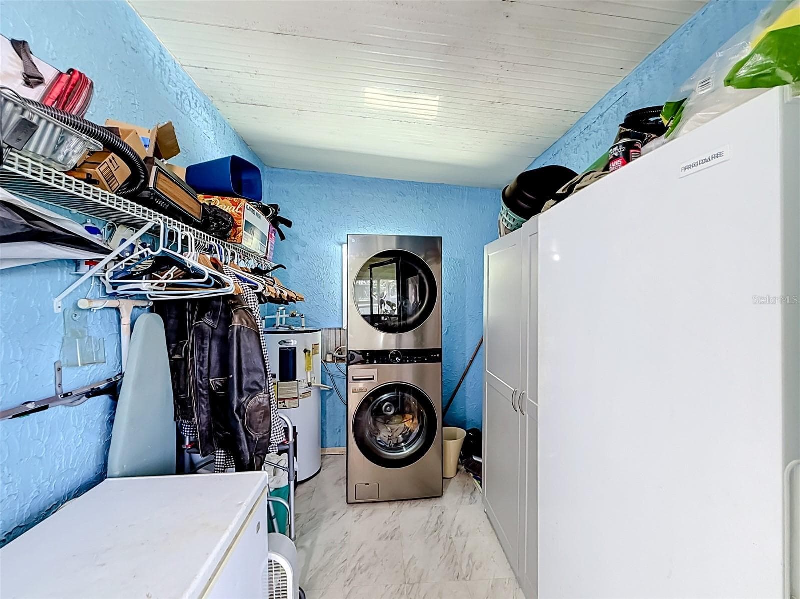 Laundry and Storage - 1157 CAPELLA DR, TAVARES