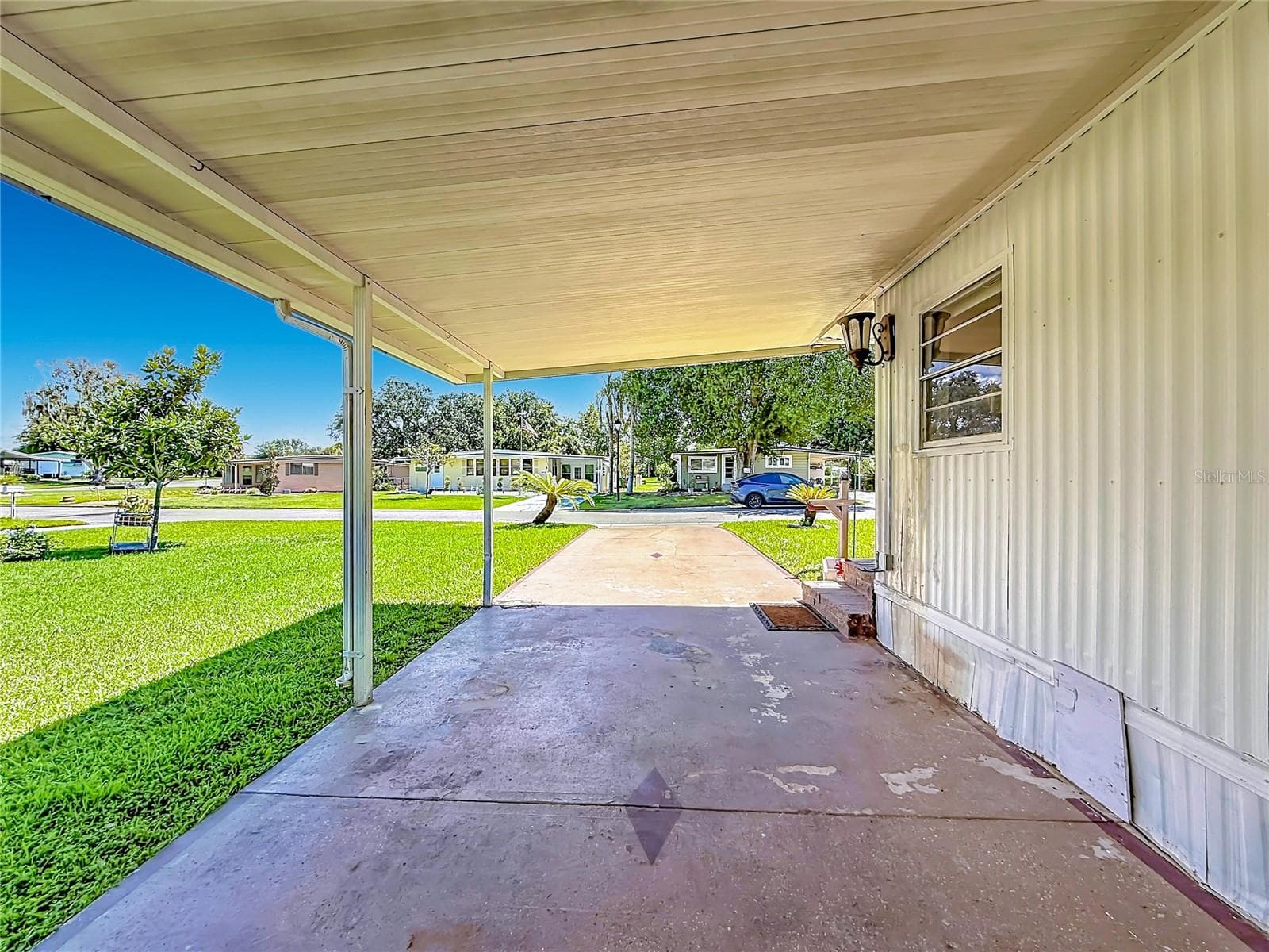 Carport - 1157 CAPELLA DR, TAVARES
