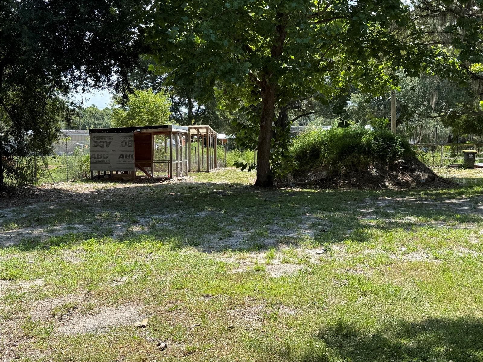 Manufactured Home at 9906 N RD 33, POLK CITY, photo 25 of 28