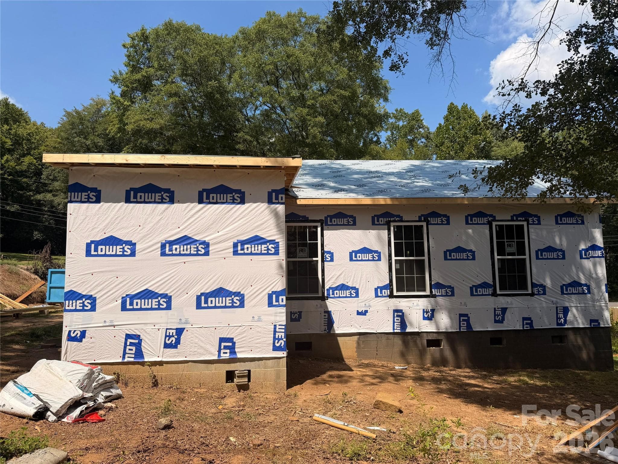 Single Family Residence at 207 Mauney Street, Mount Holly, photo 3 of 13