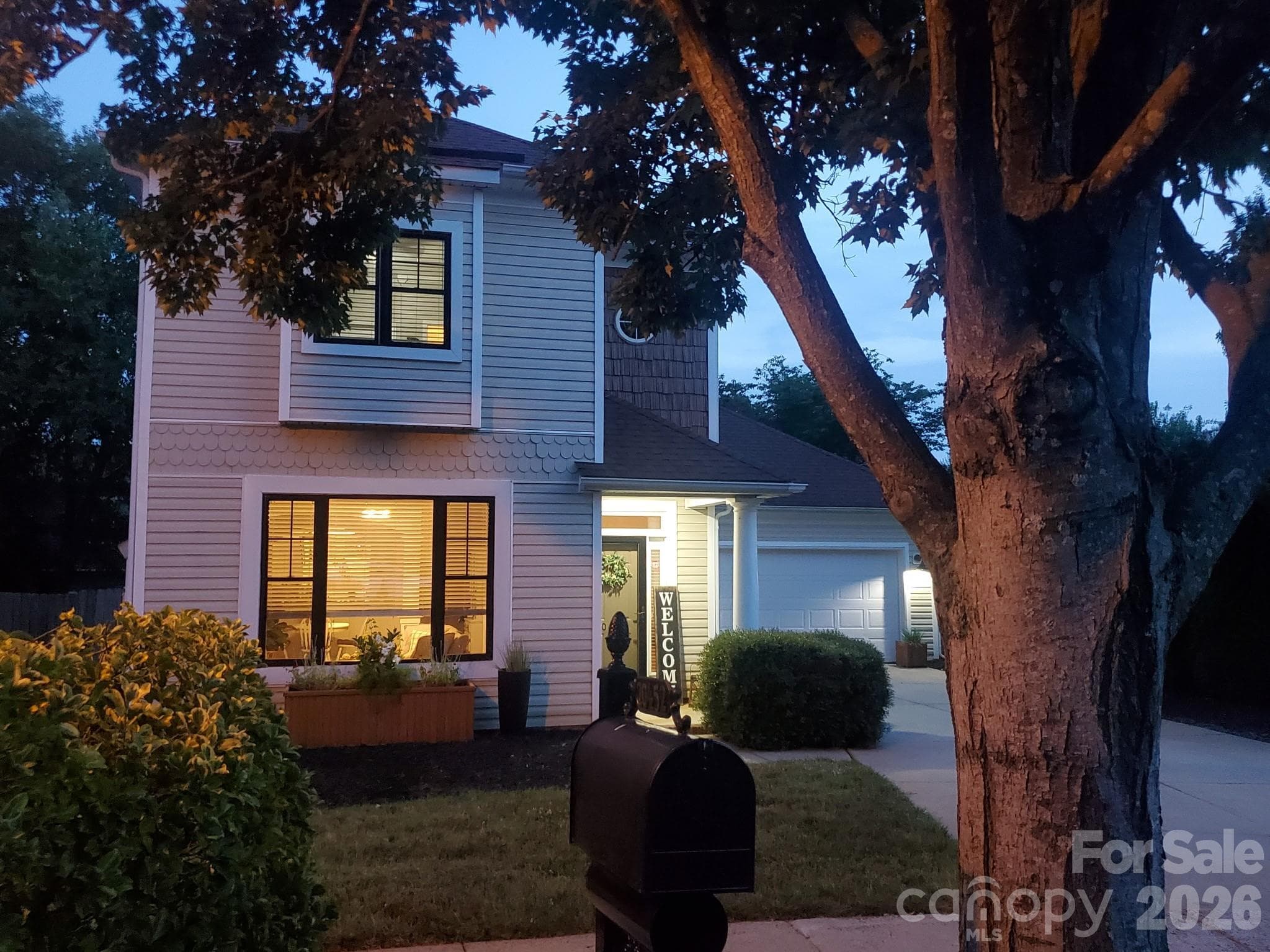 Single Family Residence at 20452 Greenway Heights Drive, Cornelius, photo 2 of 42