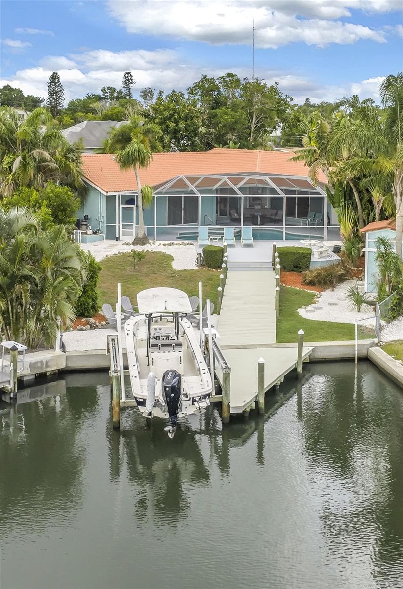 4911 PALMETTO POINT DR