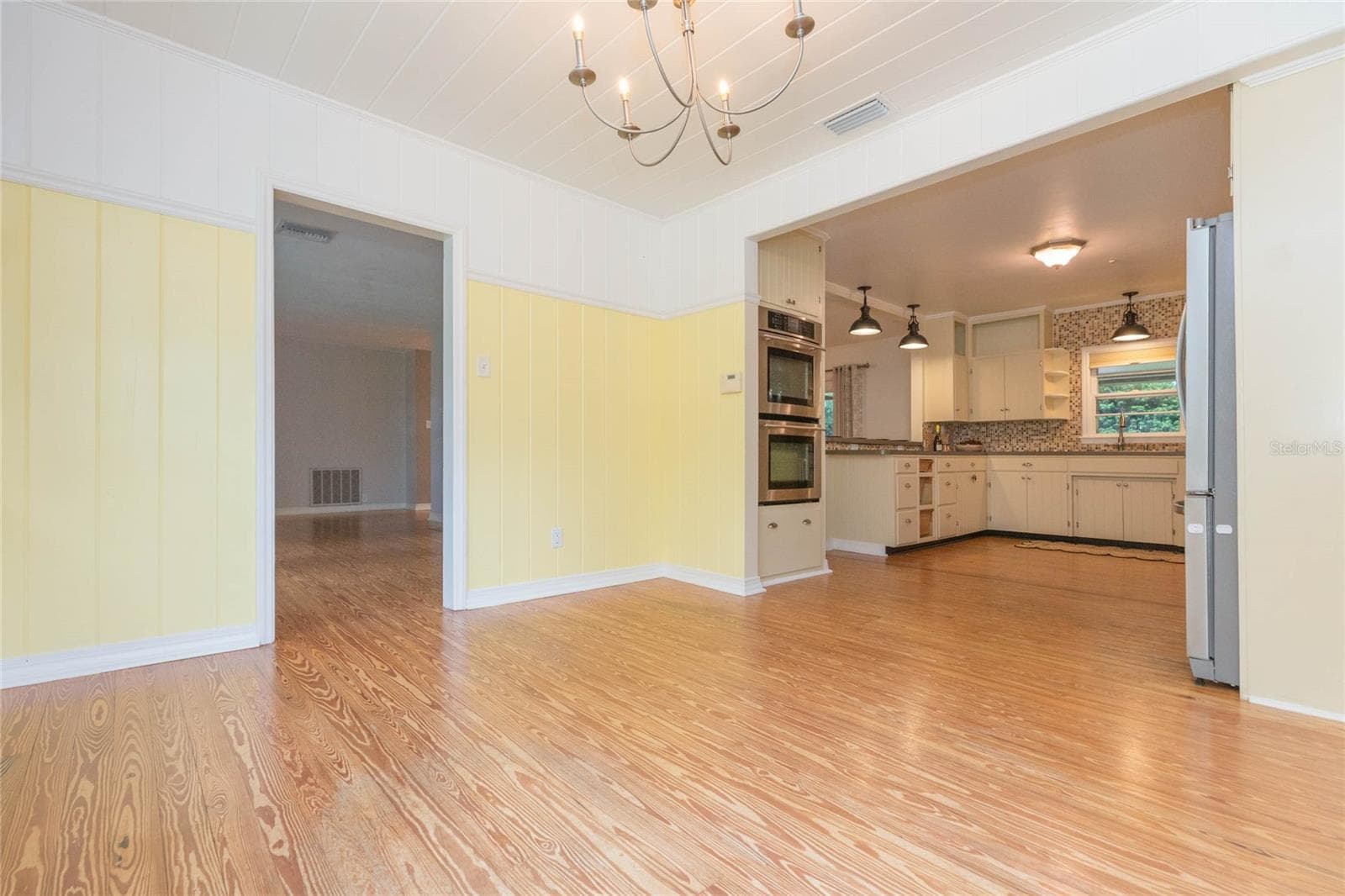 Single Family Residence at 37935 COLEMAN AVE, DADE CITY, photo 9 of 46