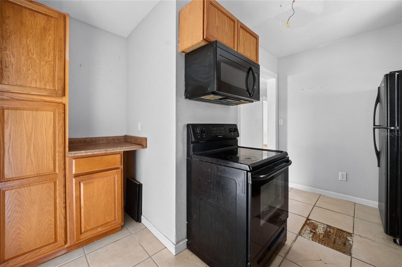 Single Family Residence at 2402 S SUMMERLIN AVE, SANFORD, photo 35 of 39