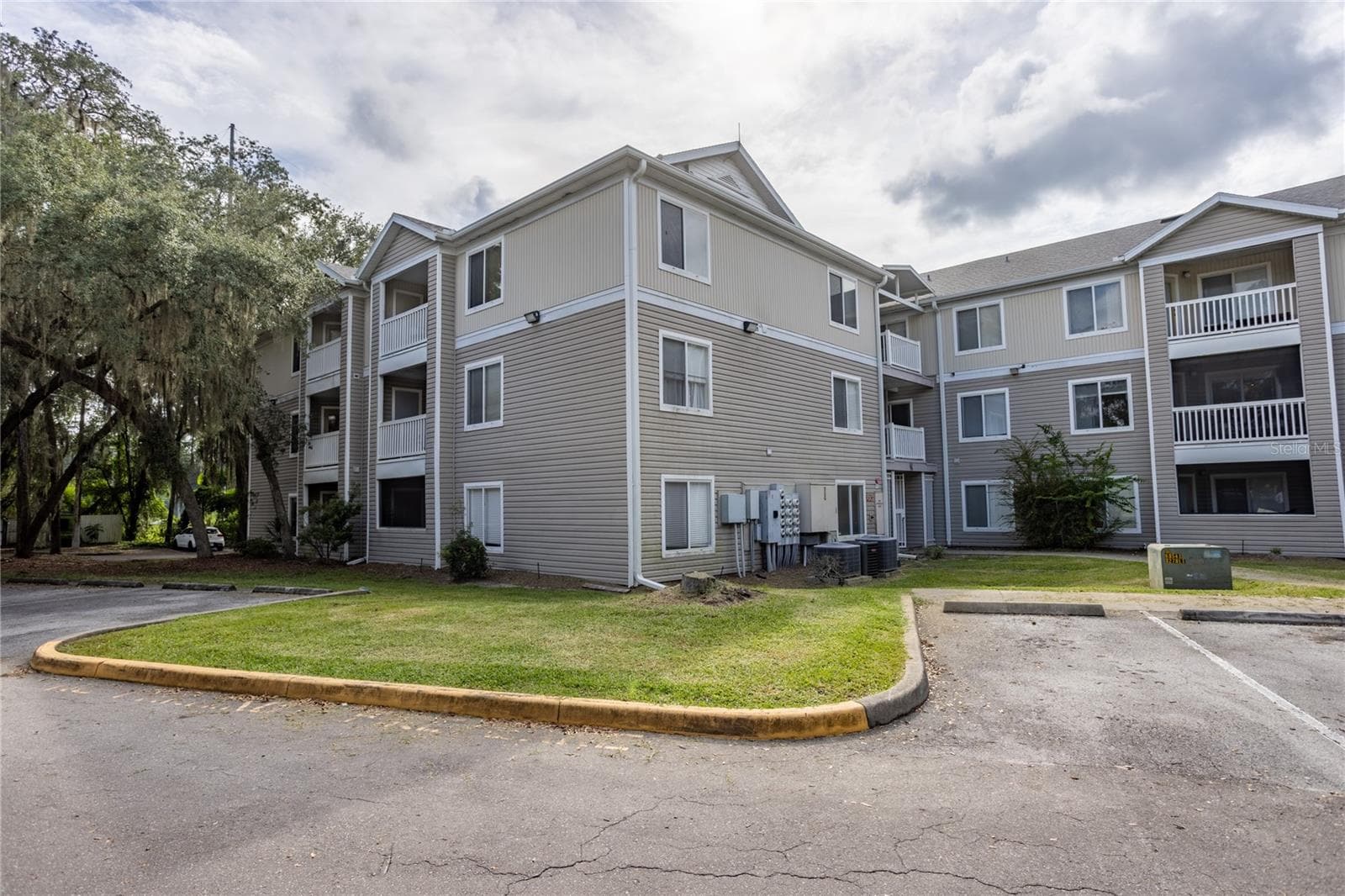 4000 SW 23RD ST #1-202