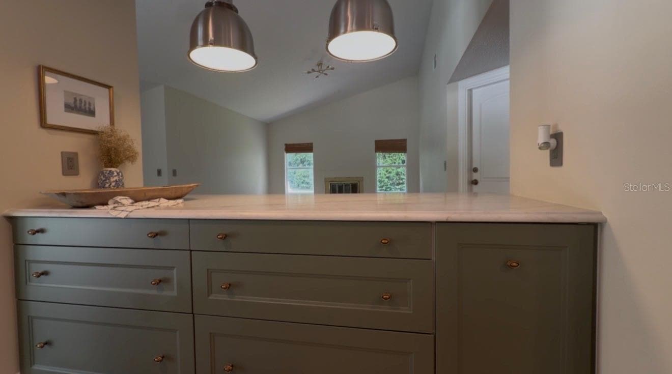 Single Family Residence at 9115 BAY SIDE CT, ORLANDO, photo 20 of 56