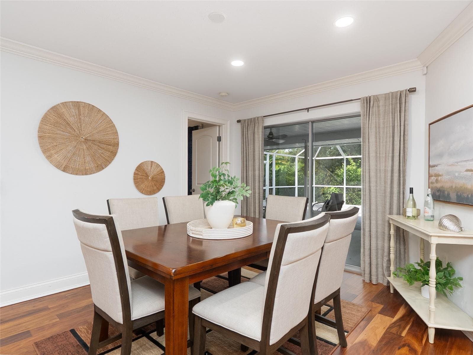 Single Family Residence at 912 DAWN ST, VENICE, photo 11 of 69