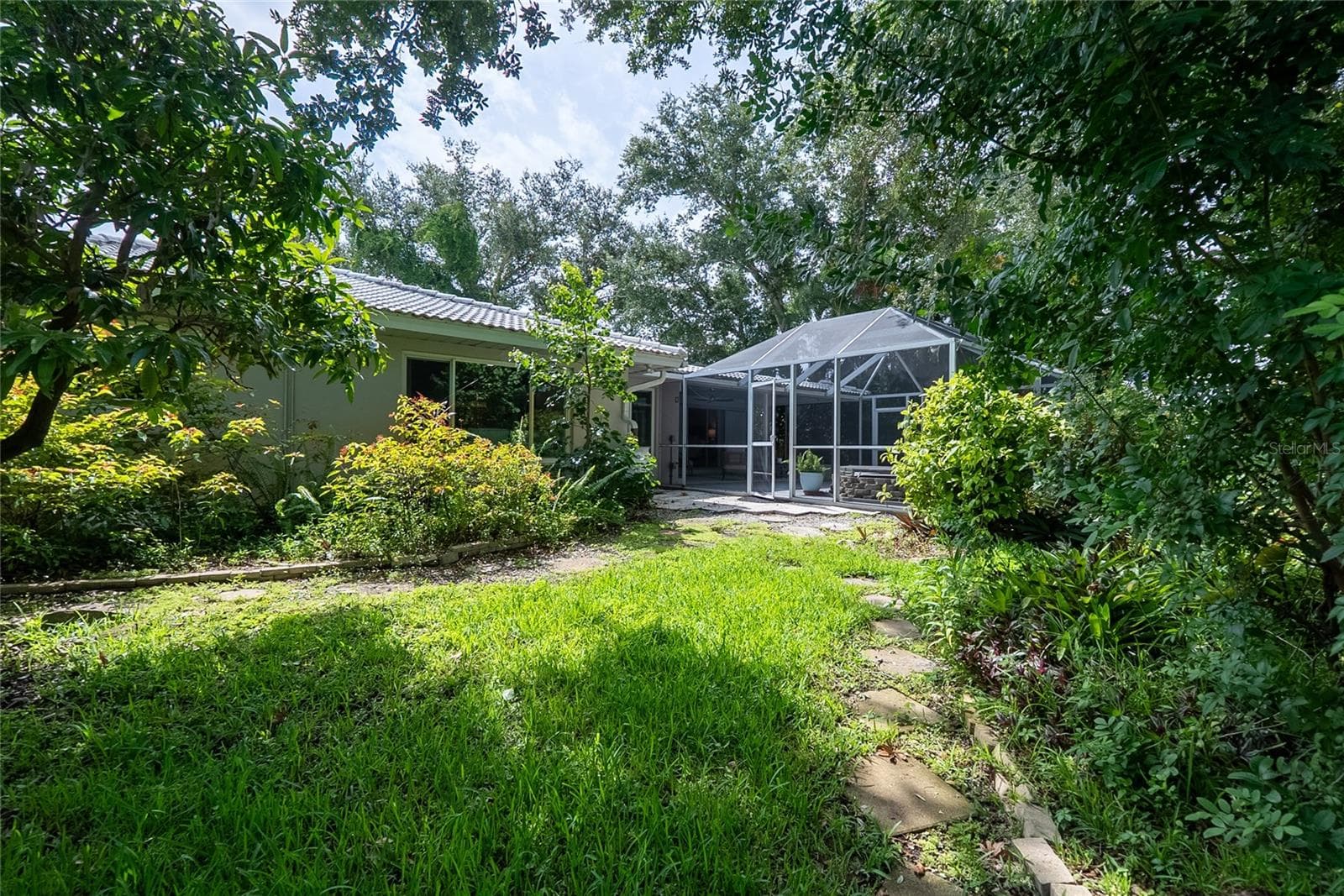 Single Family Residence at 912 DAWN ST, VENICE, photo 45 of 69