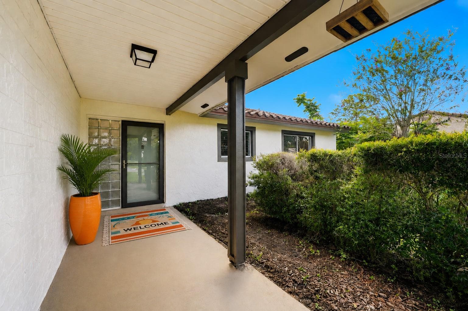 Single Family Residence at 10702 WILLIAM TELL DR, ORLANDO, photo 2 of 39