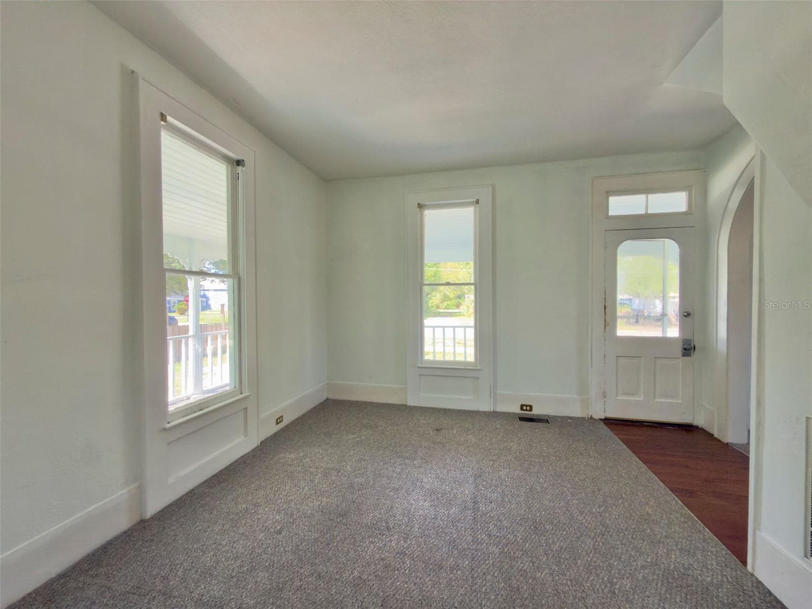 Single Family Residence at 21 S MARY ST, EUSTIS, photo 3 of 18