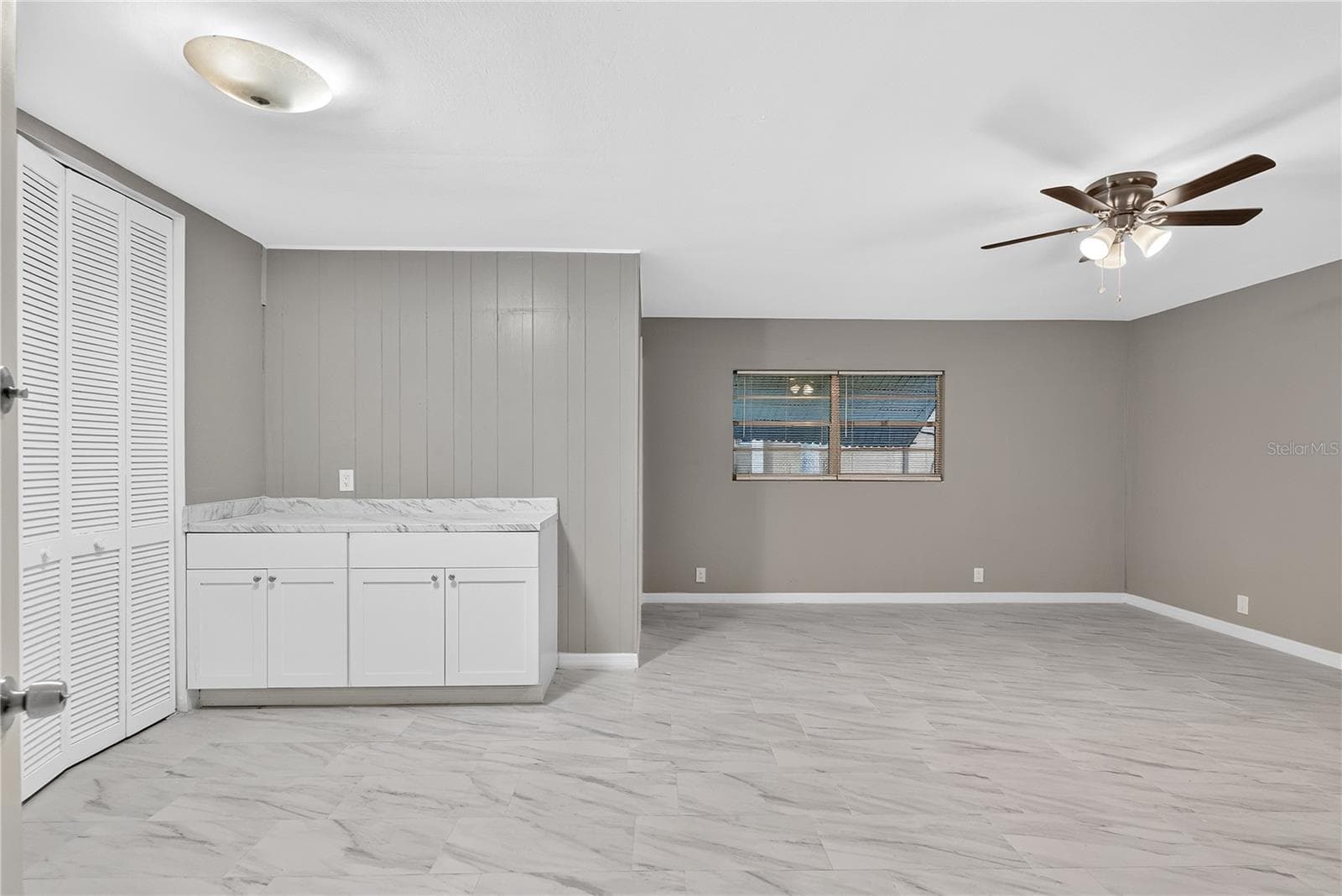 Single Family Residence at 2055 MARAVILLA CIR, FORT MYERS, photo 14 of 47