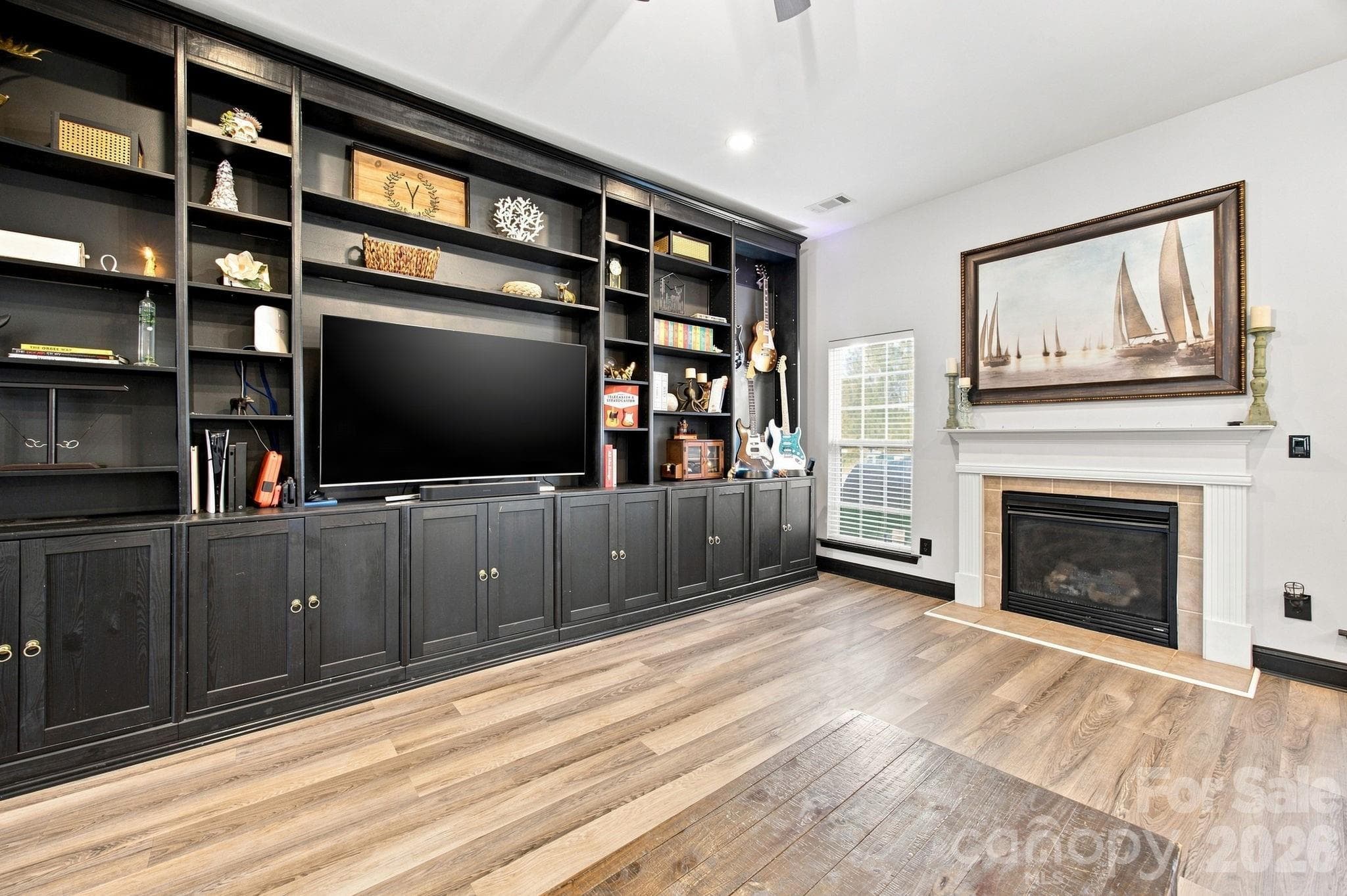 Single Family Residence at 9900 Tufts Drive, Mint Hill, photo 8 of 29