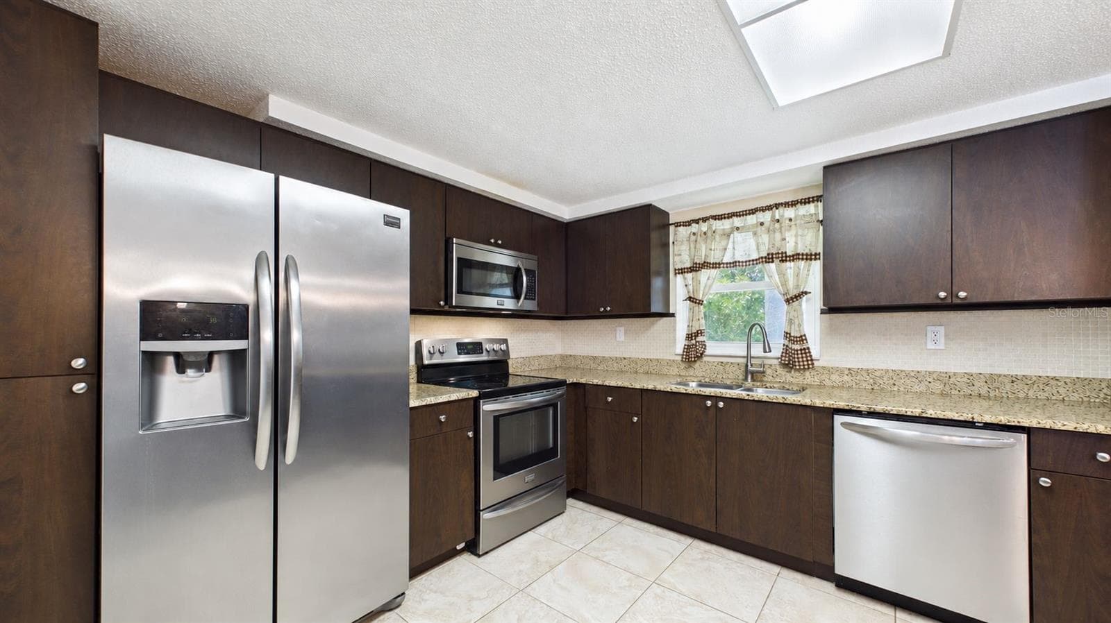 Single Family Residence at 8840 CARMEN LN, PORT RICHEY, photo 31 of 88