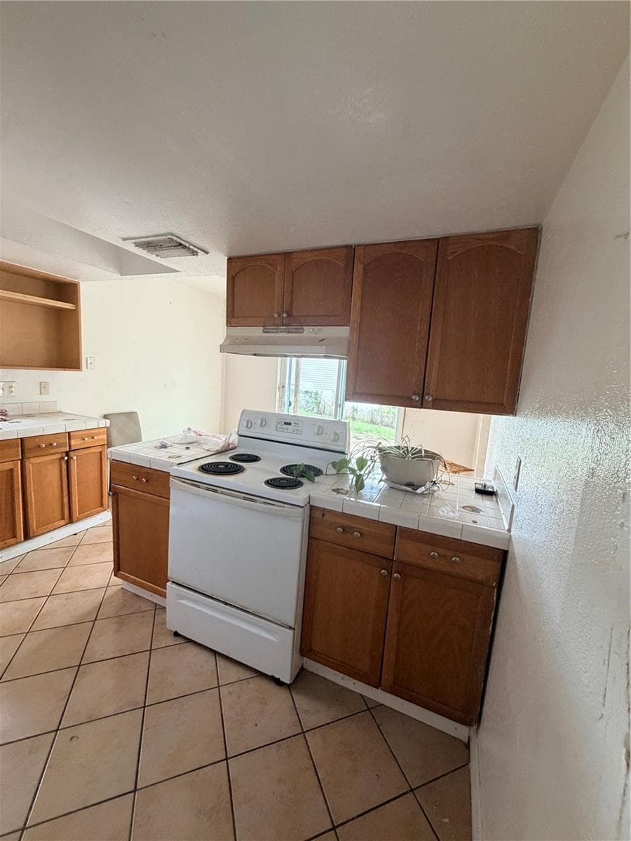 Townhouse at 514 GREENVIEW TER #A, LAKE WALES, photo 12 of 27