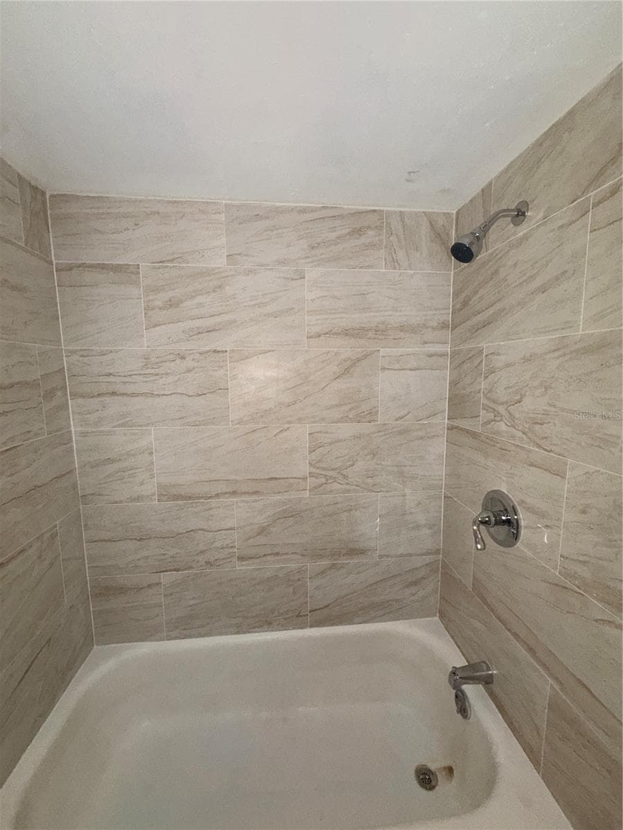 Townhouse at 514 GREENVIEW TER #A, LAKE WALES, photo 17 of 27