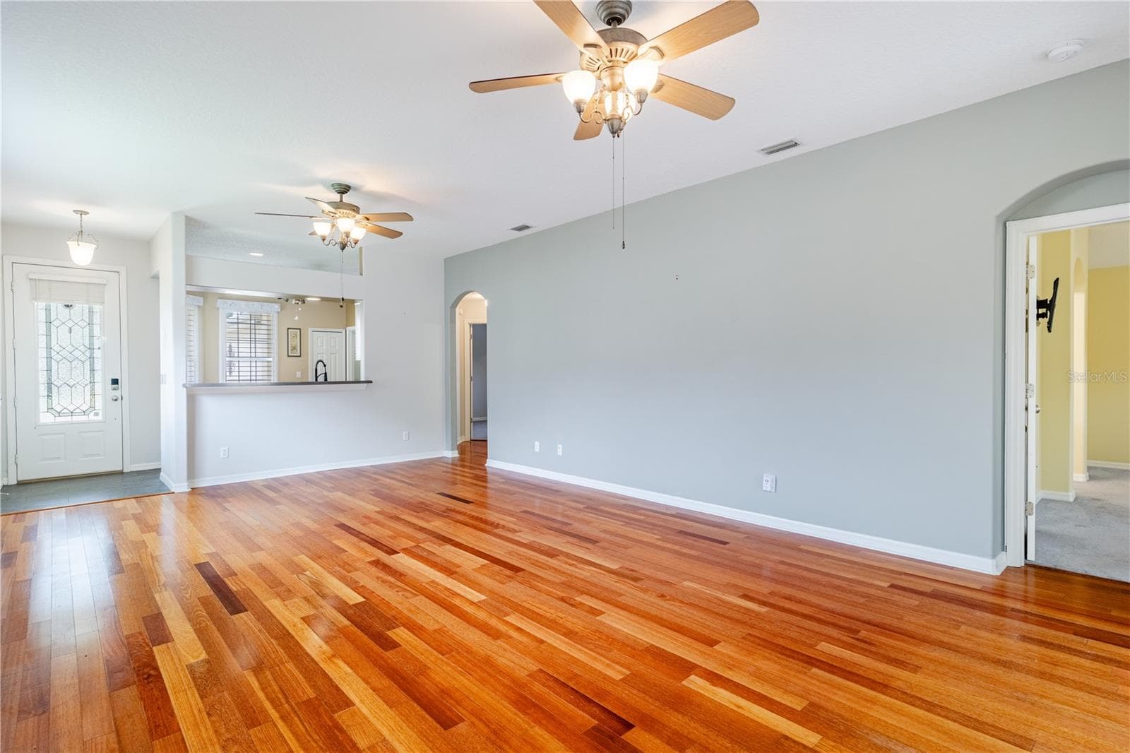 Single Family Residence at 5370 INDIAN OCEAN LOOP, TAVARES, photo 11 of 49