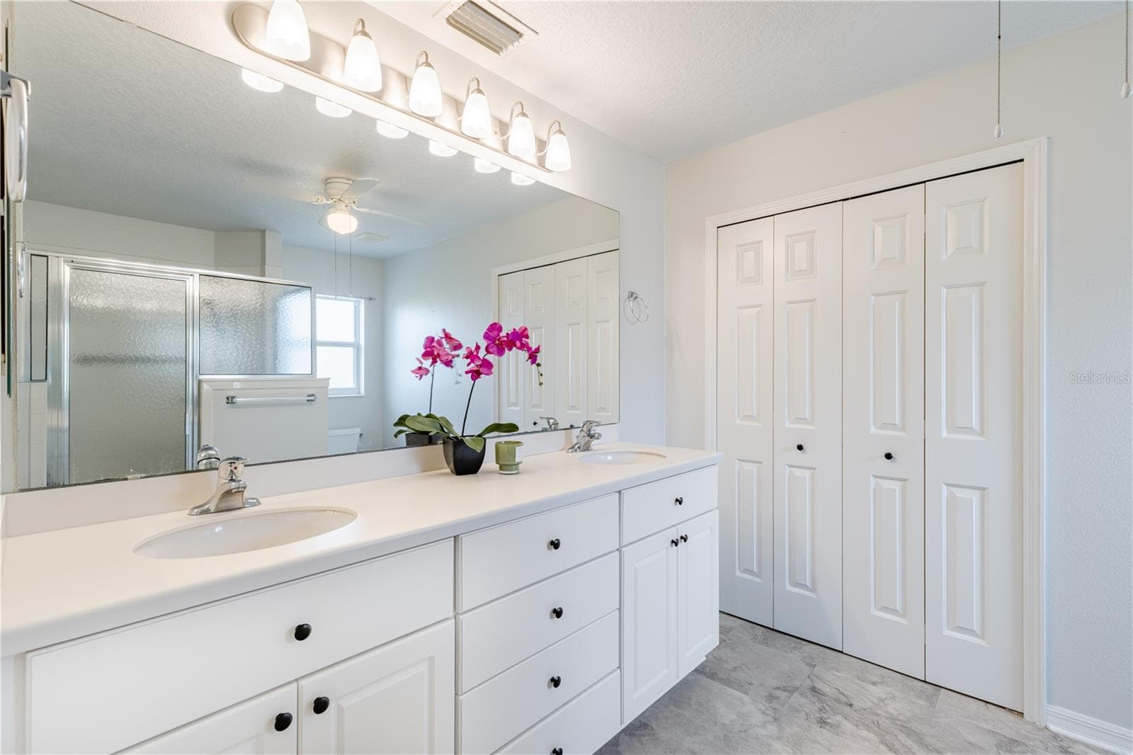 Single Family Residence at 5370 INDIAN OCEAN LOOP, TAVARES, photo 20 of 49