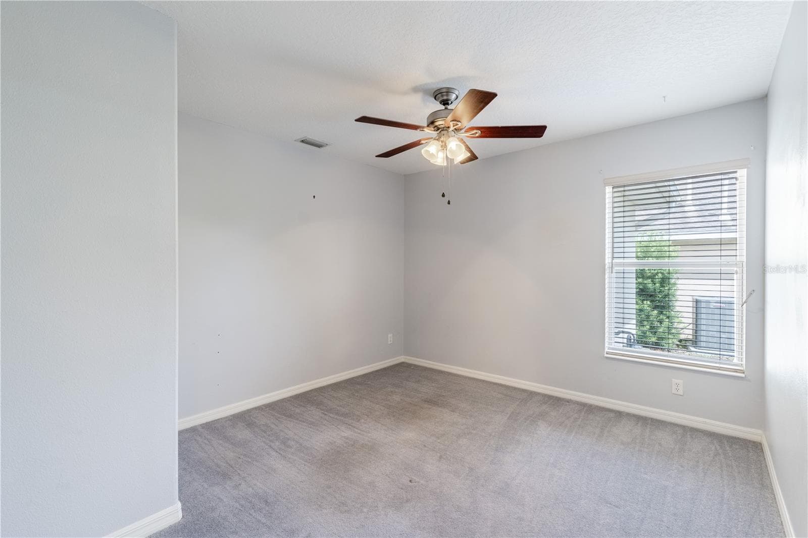 Single Family Residence at 5370 INDIAN OCEAN LOOP, TAVARES, photo 27 of 49