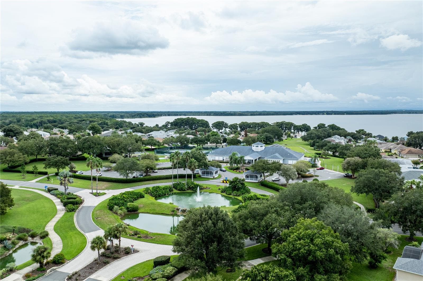 Single Family Residence at 5370 INDIAN OCEAN LOOP, TAVARES, photo 40 of 49