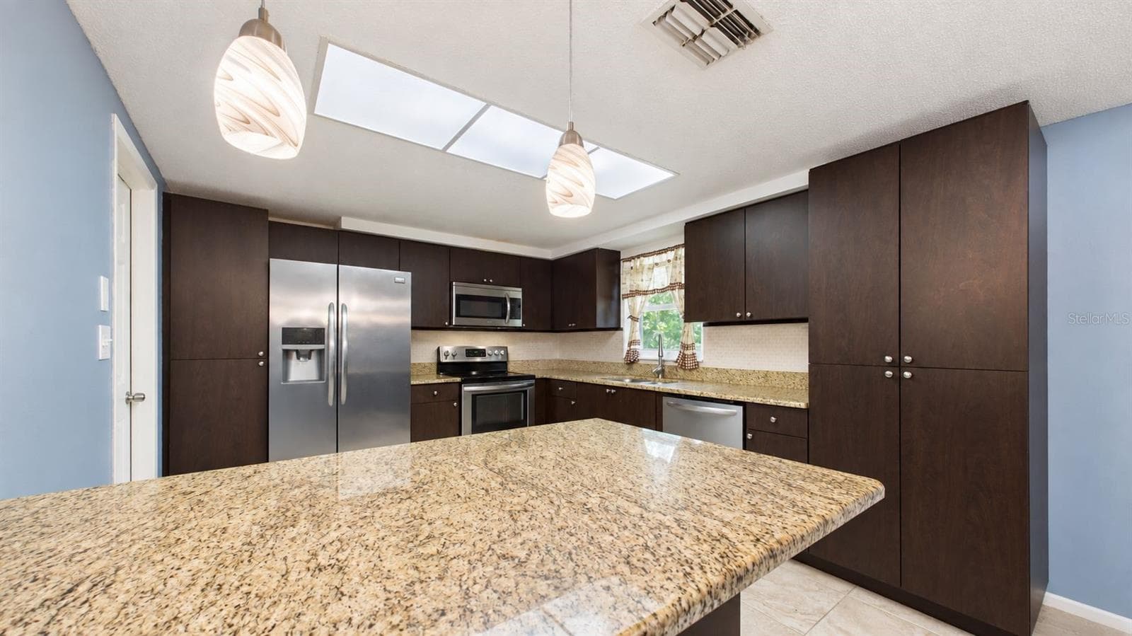 Single Family Residence at 8840 CARMEN LN, PORT RICHEY, photo 27 of 88