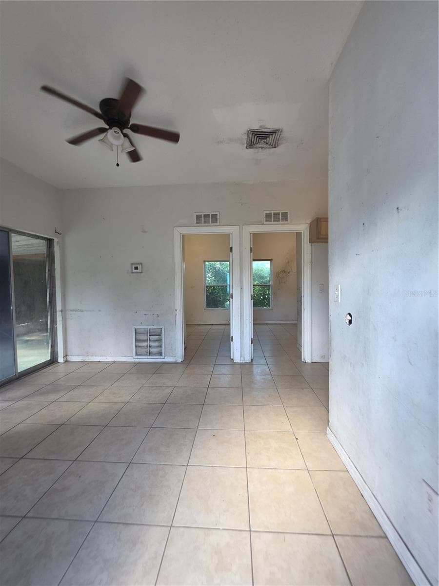Duplex at 1222 17TH ST W, BRADENTON, photo 10 of 38