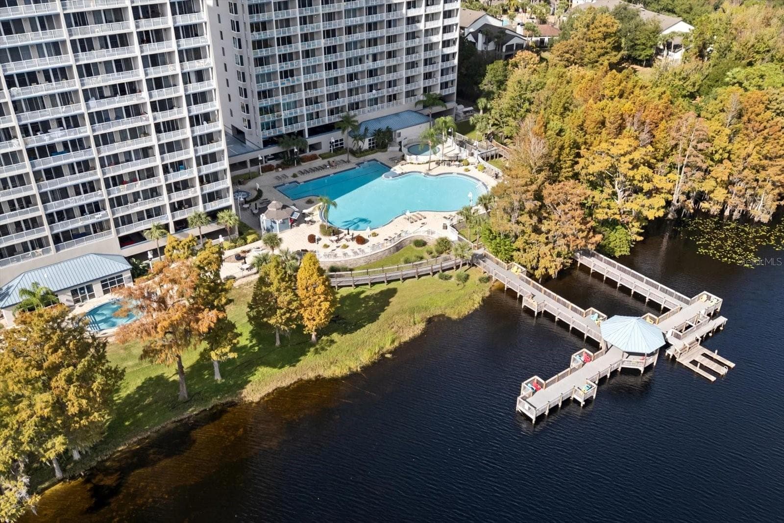 Condo - Hotel at 13427 BLUE HERON BEACH DR #2-1105, ORLANDO, photo 3 of 54