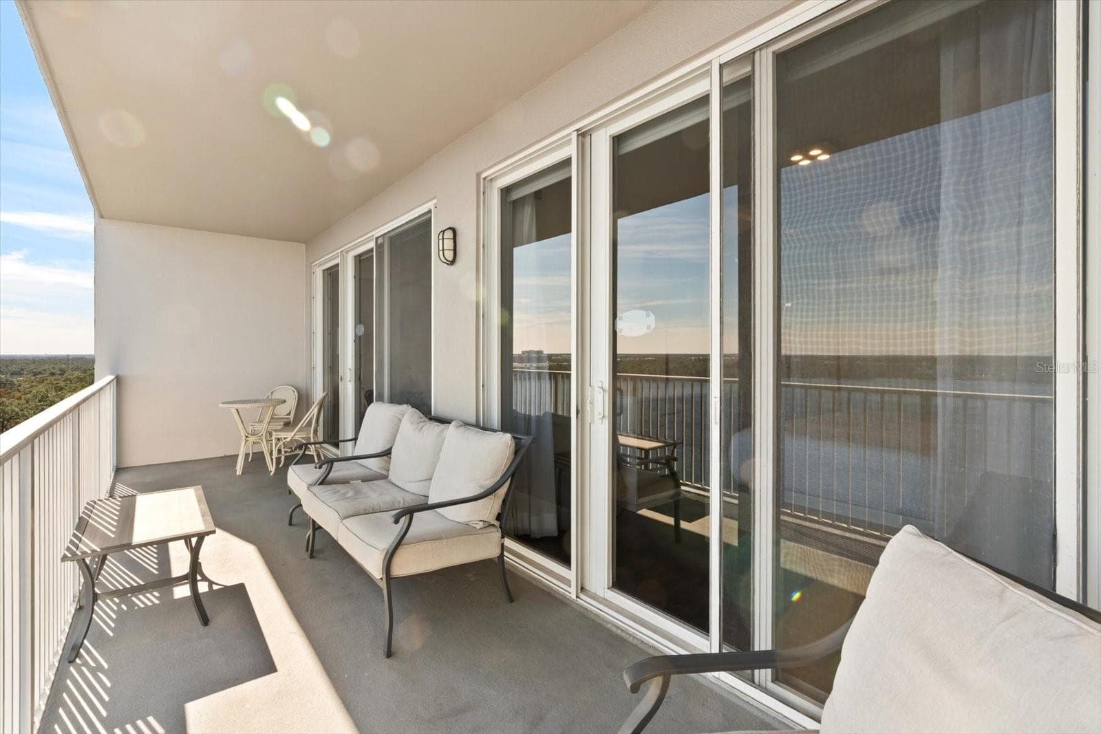 Condo - Hotel at 13427 BLUE HERON BEACH DR #2-1105, ORLANDO, photo 4 of 54