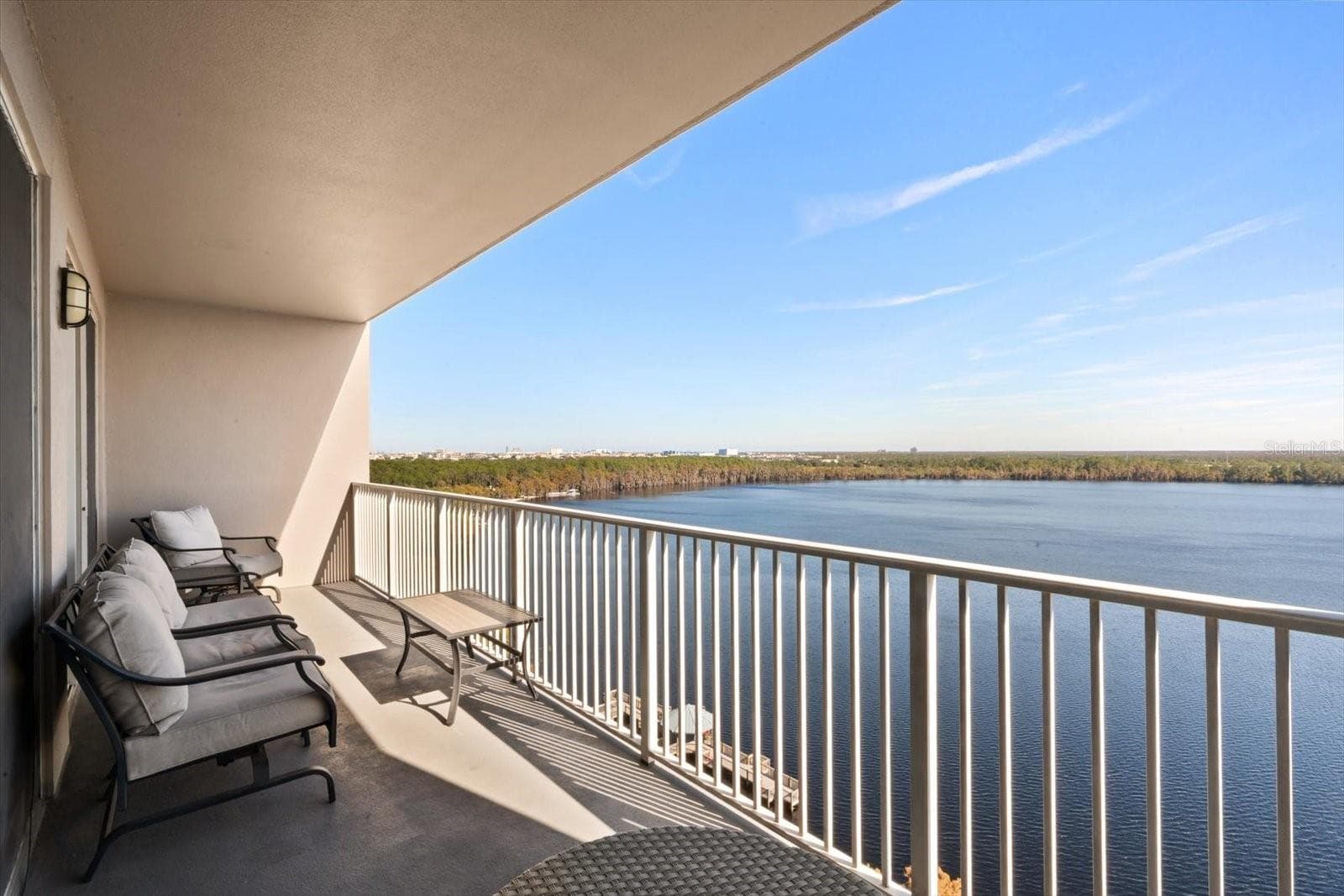 Condo - Hotel at 13427 BLUE HERON BEACH DR #2-1105, ORLANDO, photo 5 of 54