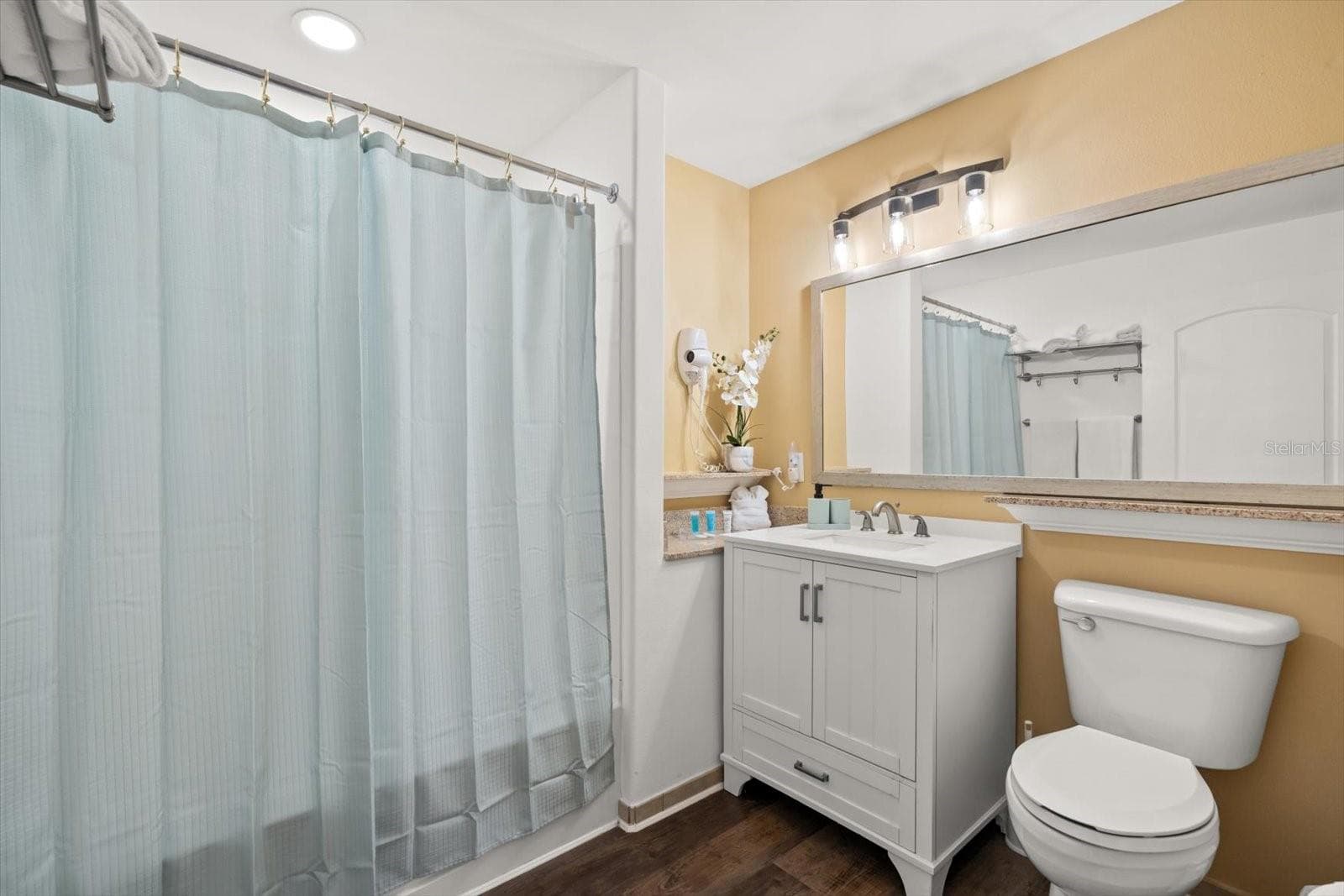 Condo - Hotel at 13427 BLUE HERON BEACH DR #2-1105, ORLANDO, photo 20 of 54