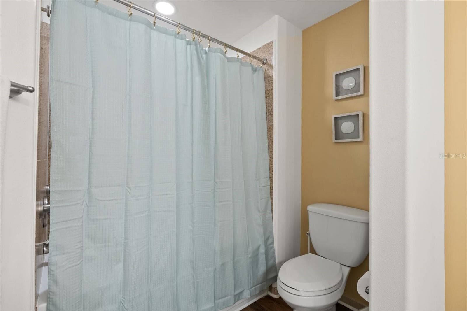 Condo - Hotel at 13427 BLUE HERON BEACH DR #2-1105, ORLANDO, photo 24 of 54