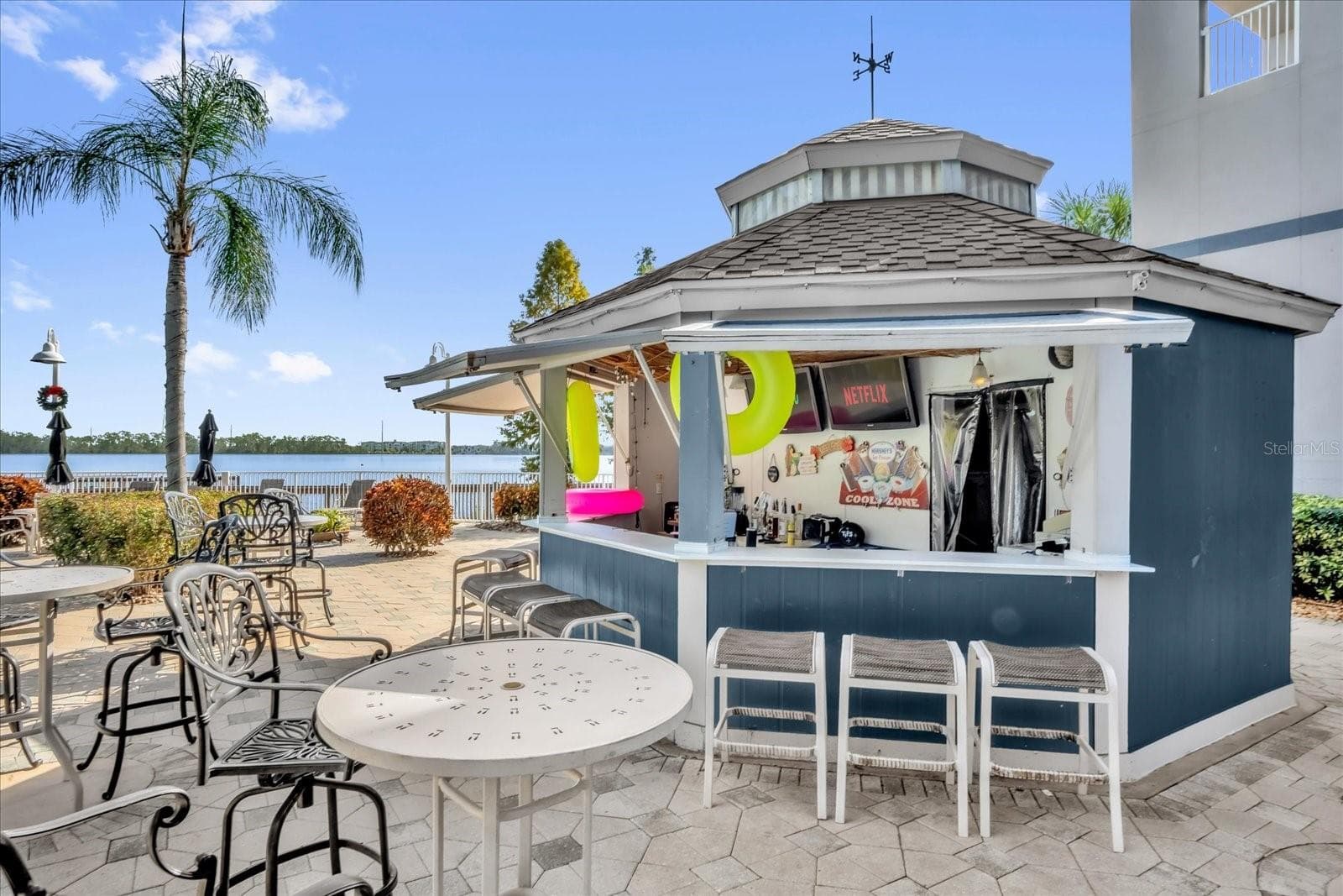 TIKI BAR - 13427 BLUE HERON BEACH DR #2-1105, ORLANDO