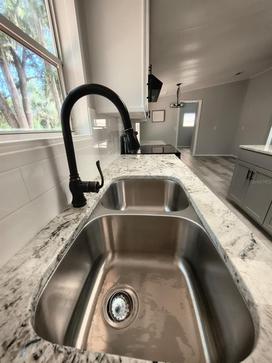 Manufactured Home at 3391 NW BUR OAK PL, JENNINGS, photo 14 of 34