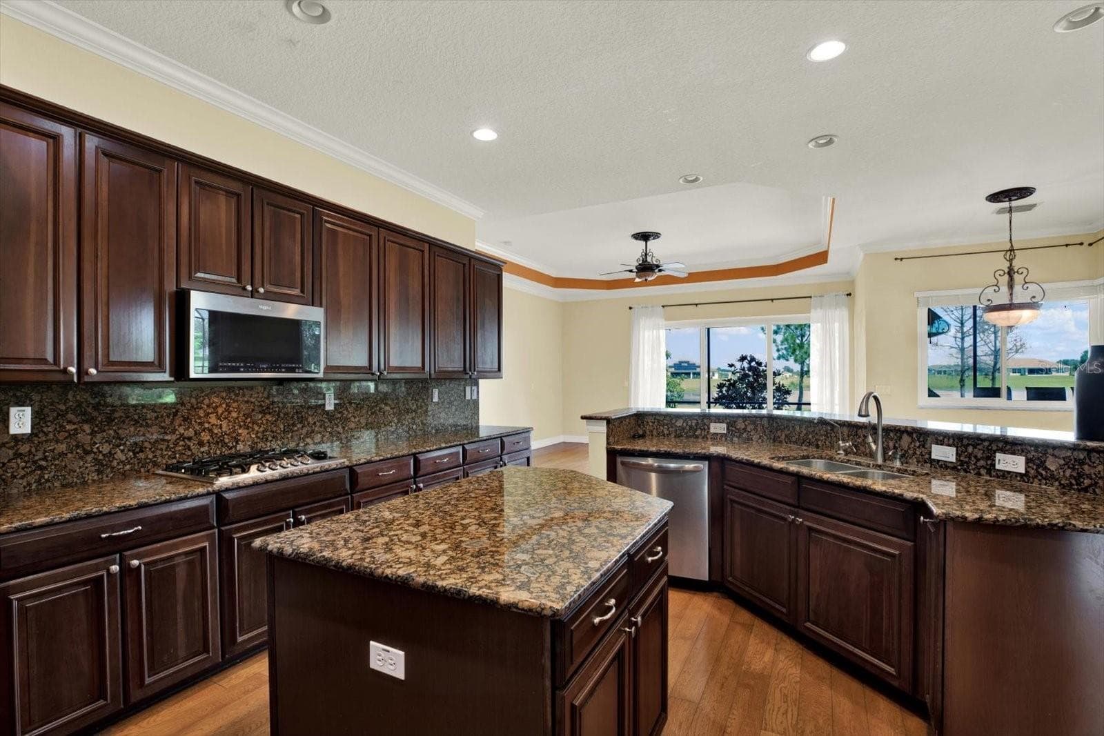 Single Family Residence at 5207 LAKE VENICE DR, WIMAUMA, photo 13 of 68