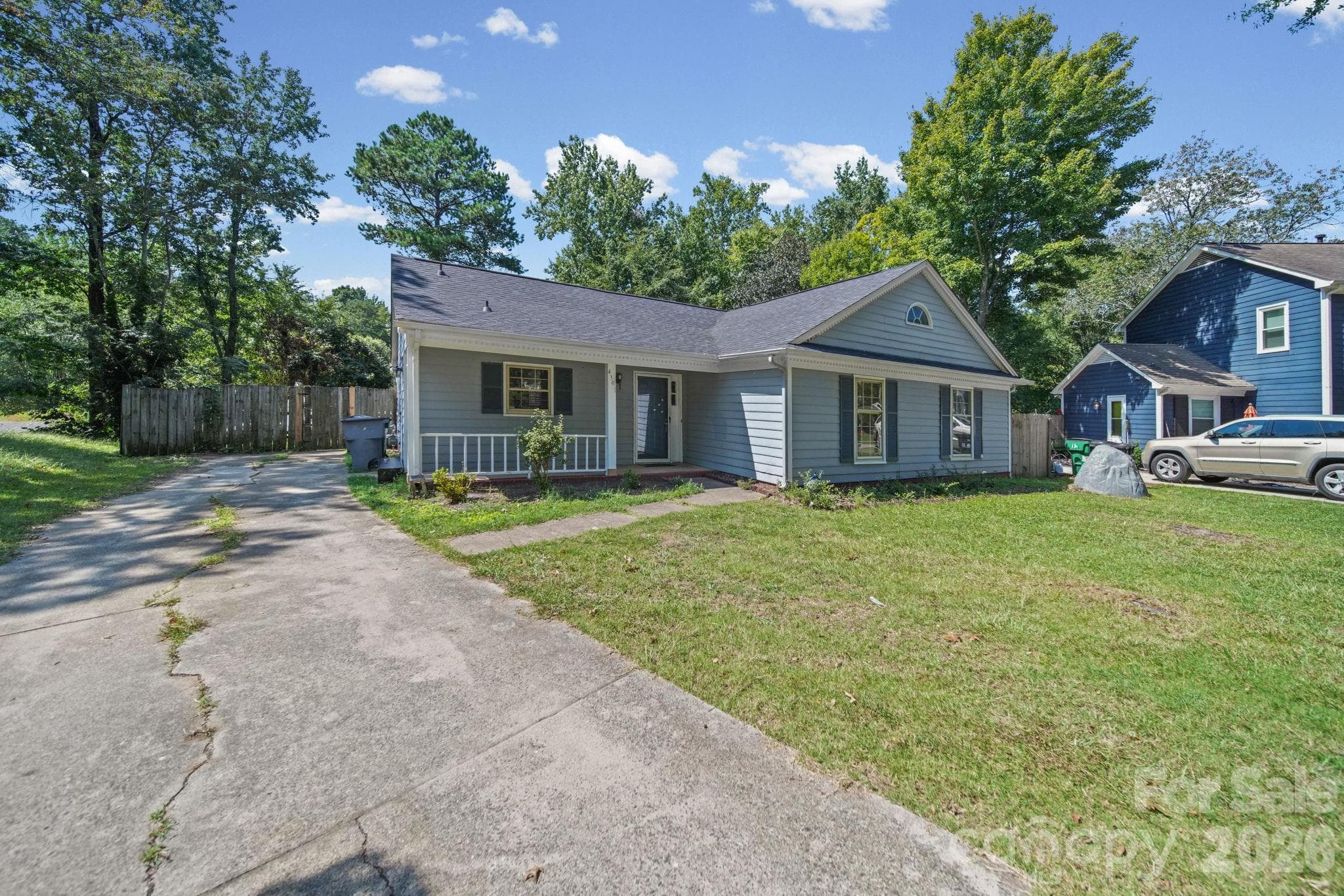 drive way - 4301 Claybury Court, Charlotte