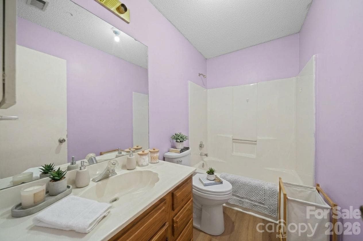 Guest Bath( Virtual Staging only) - 4301 Claybury Court, Charlotte